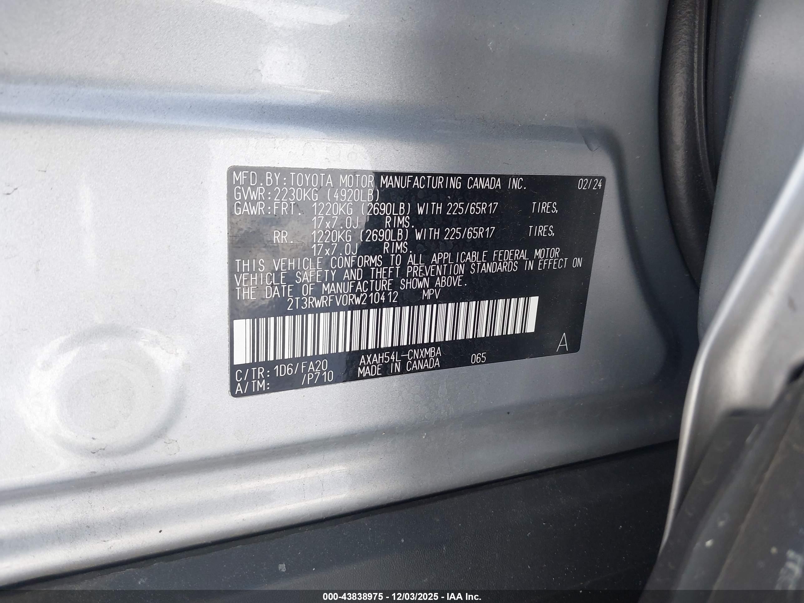 TOYOTA RAV4 image 9