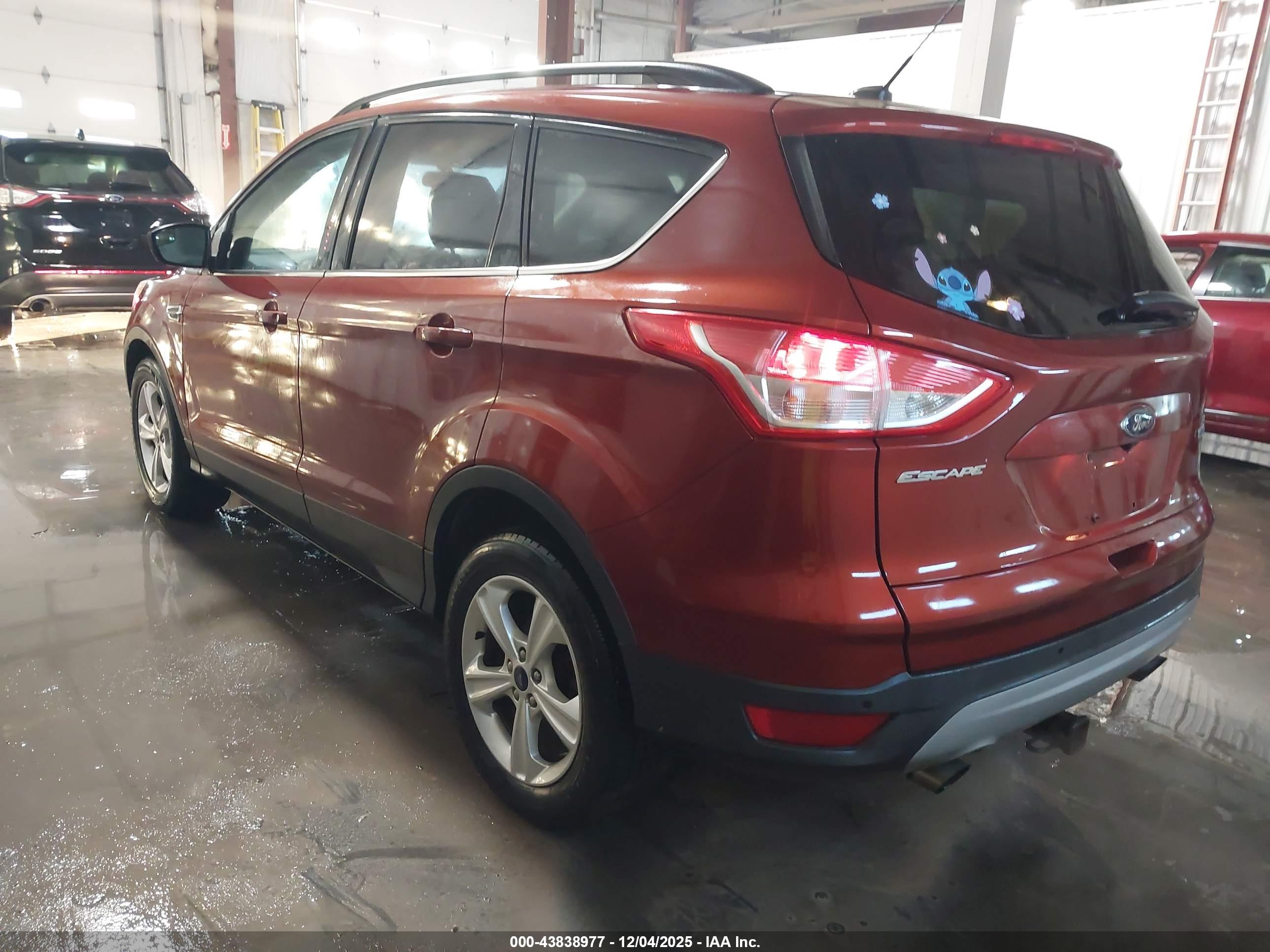 FORD ESCAPE image 3