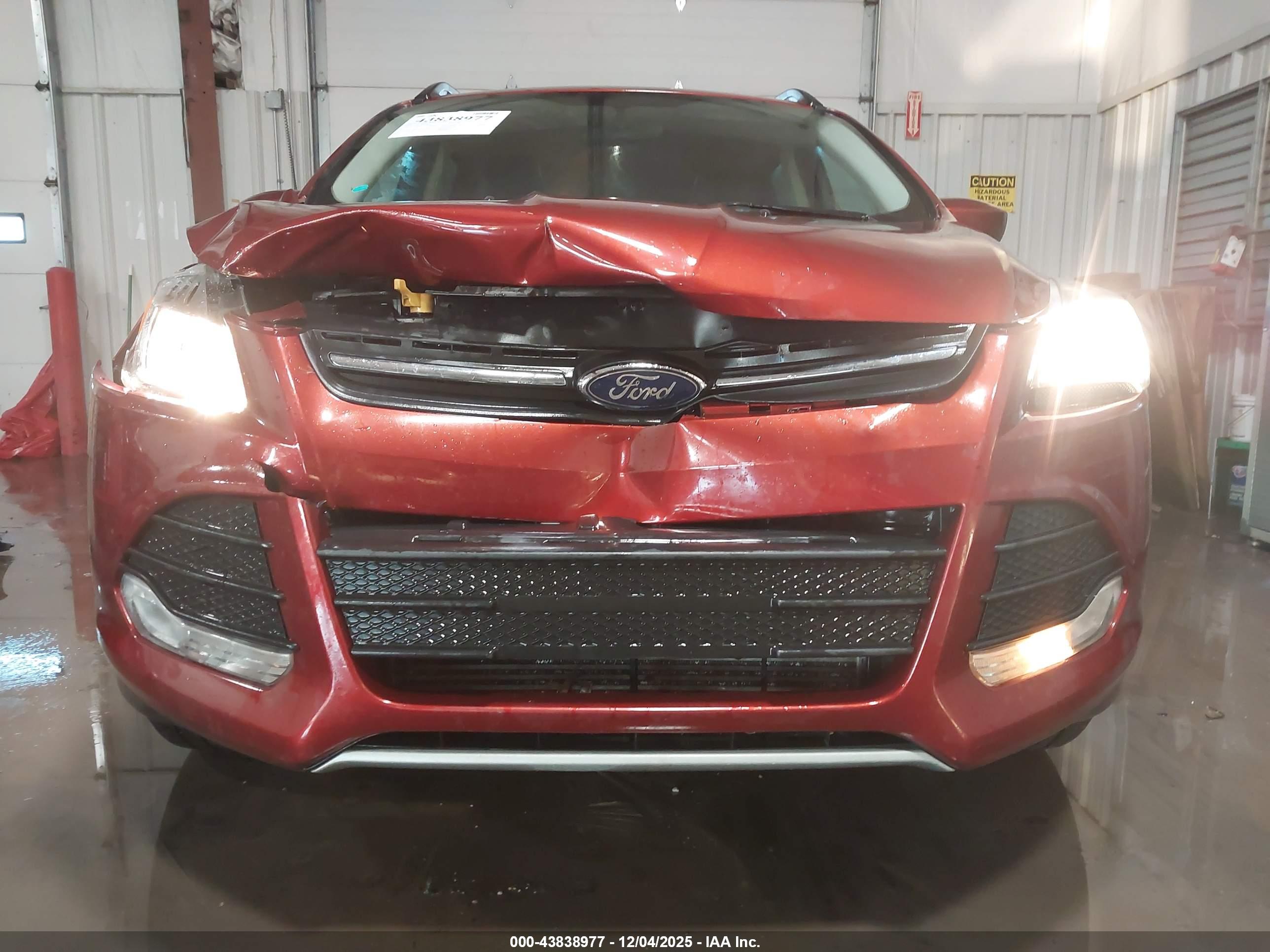 FORD ESCAPE image 6