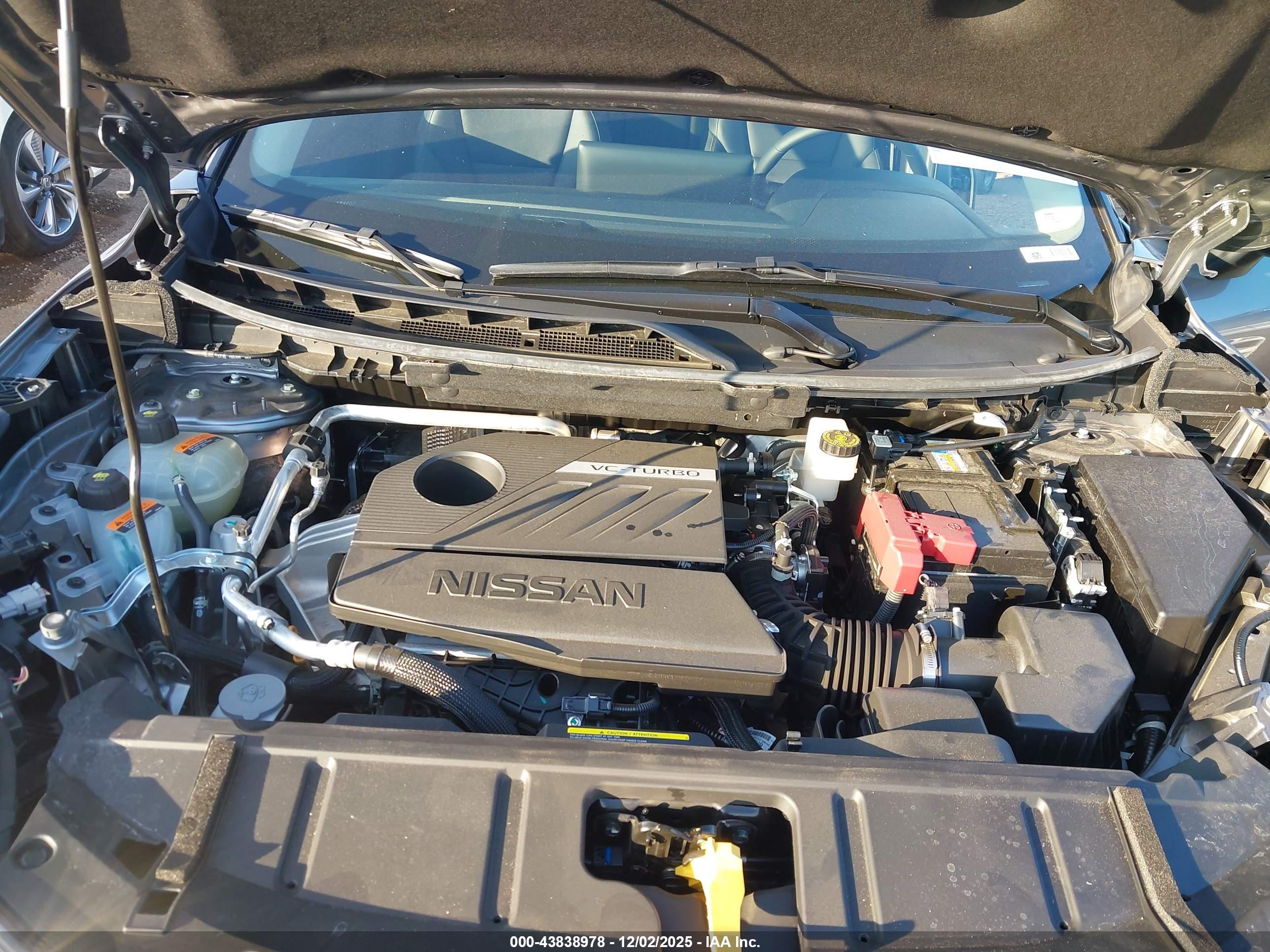 NISSAN ROGUE image 10