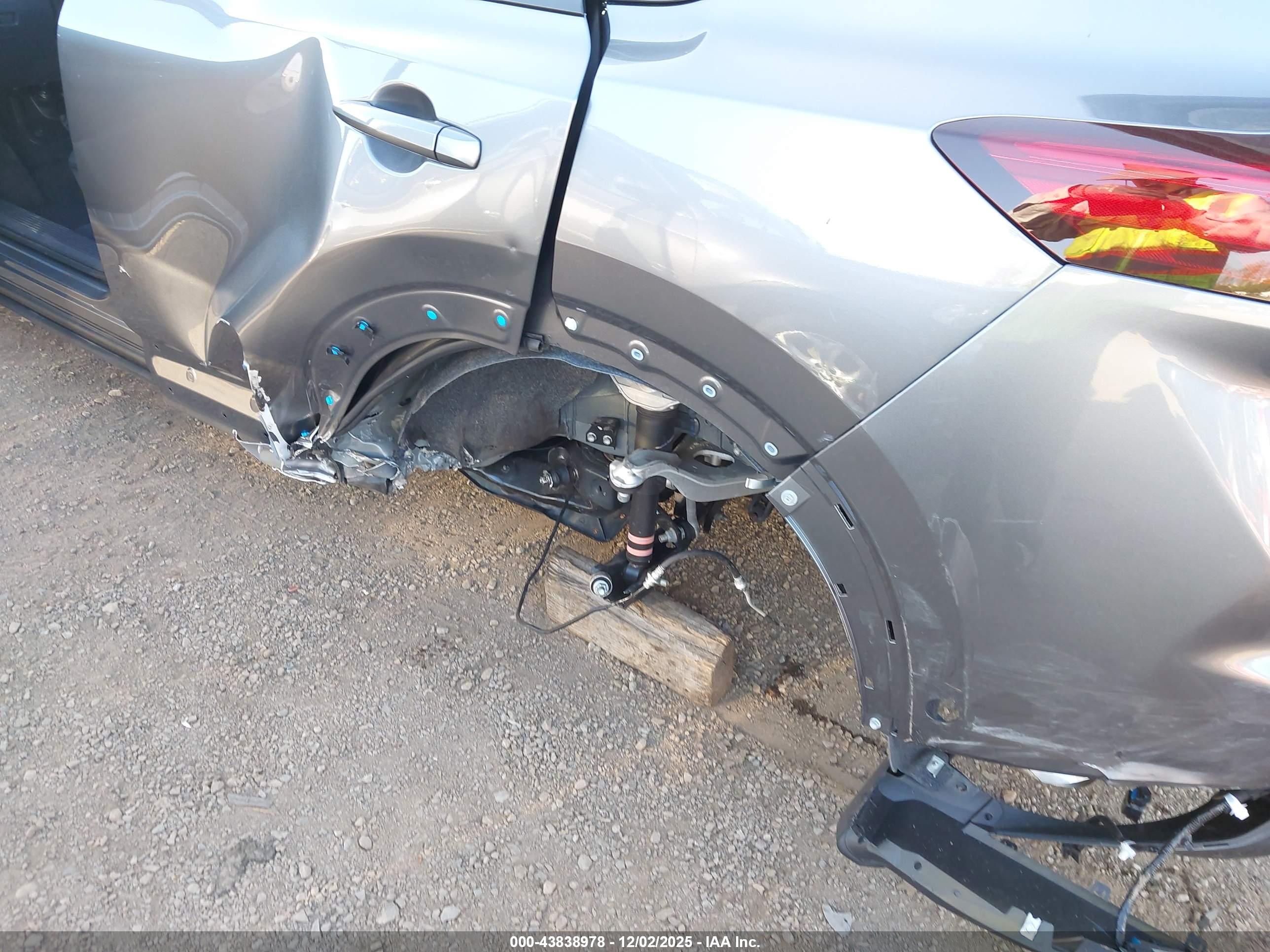 NISSAN ROGUE image 6