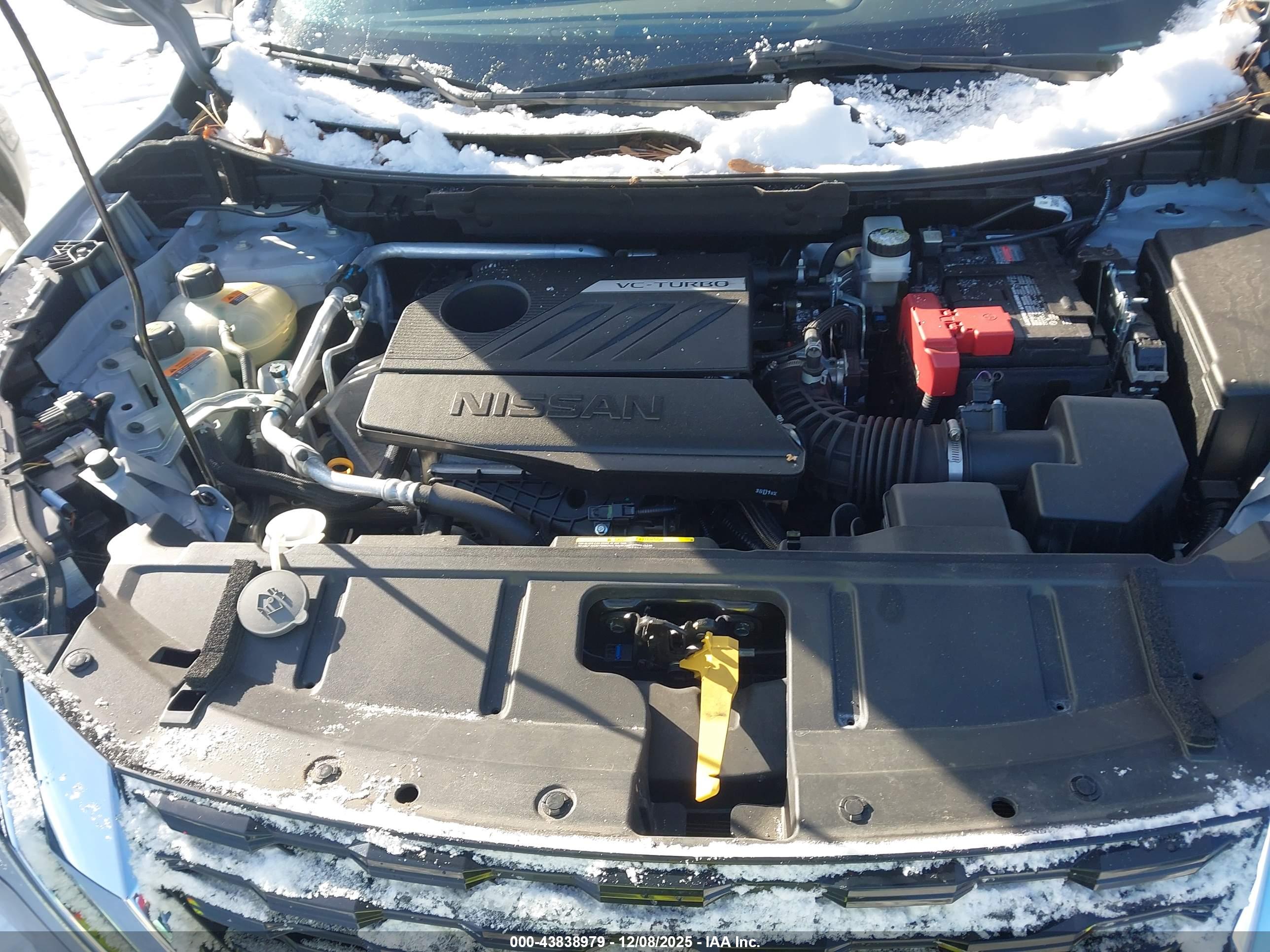 NISSAN ROGUE image 10