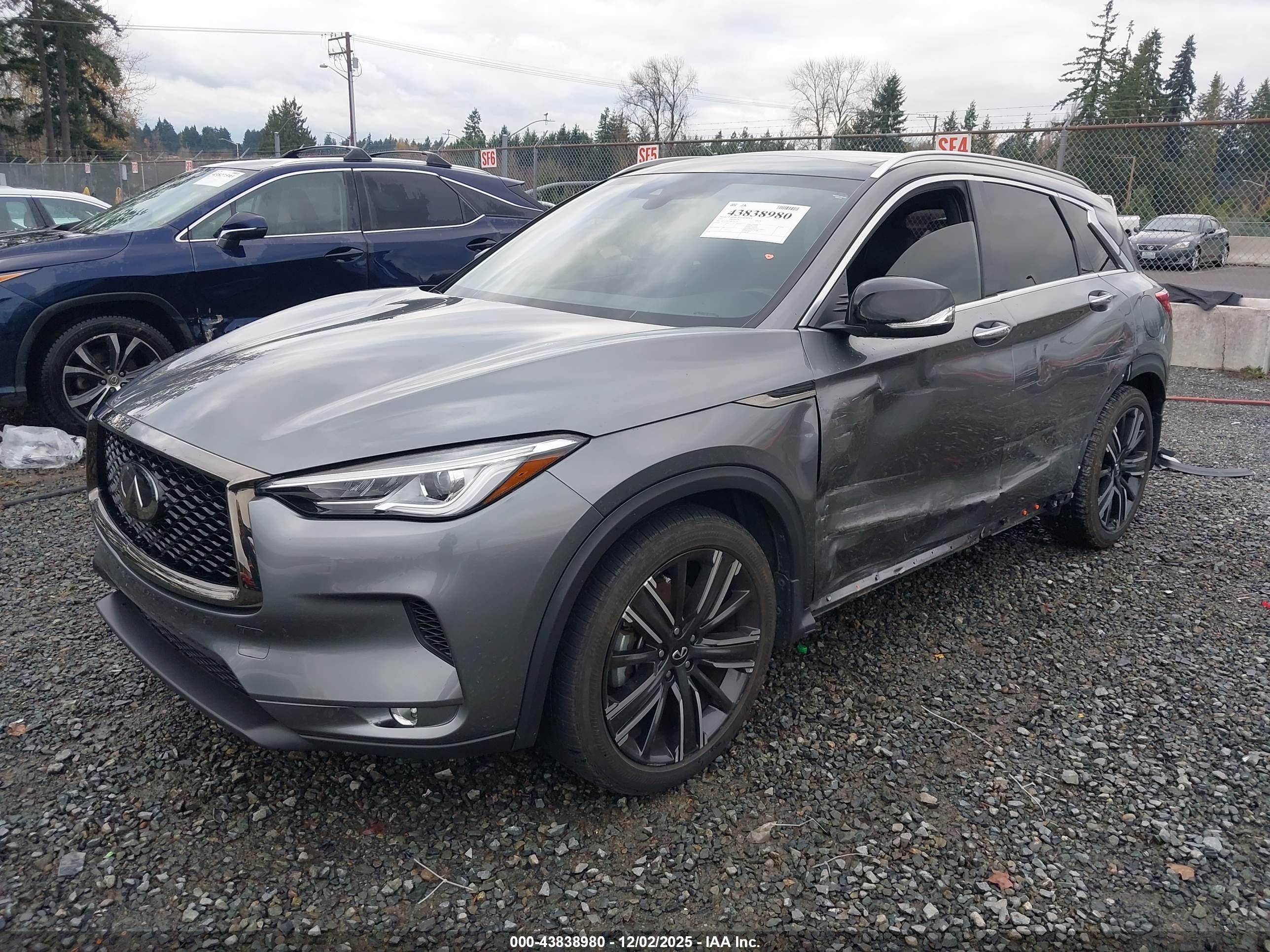 INFINITI QX50 image 2