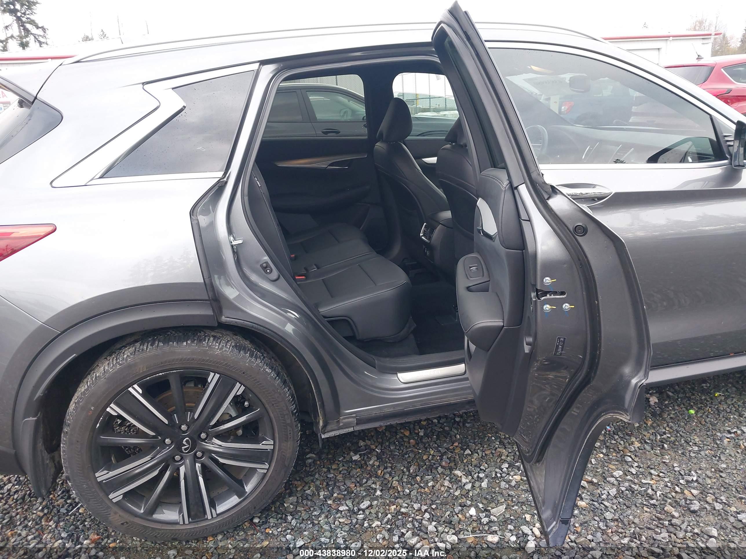 INFINITI QX50 image 8