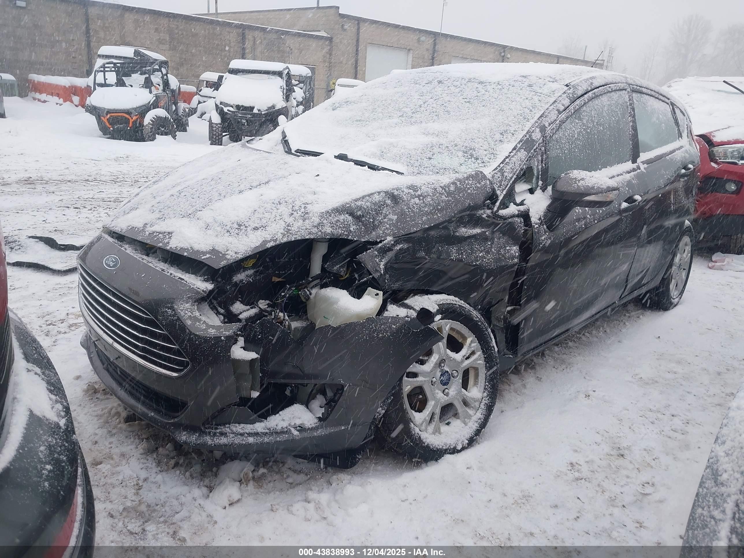 FORD FIESTA image 2