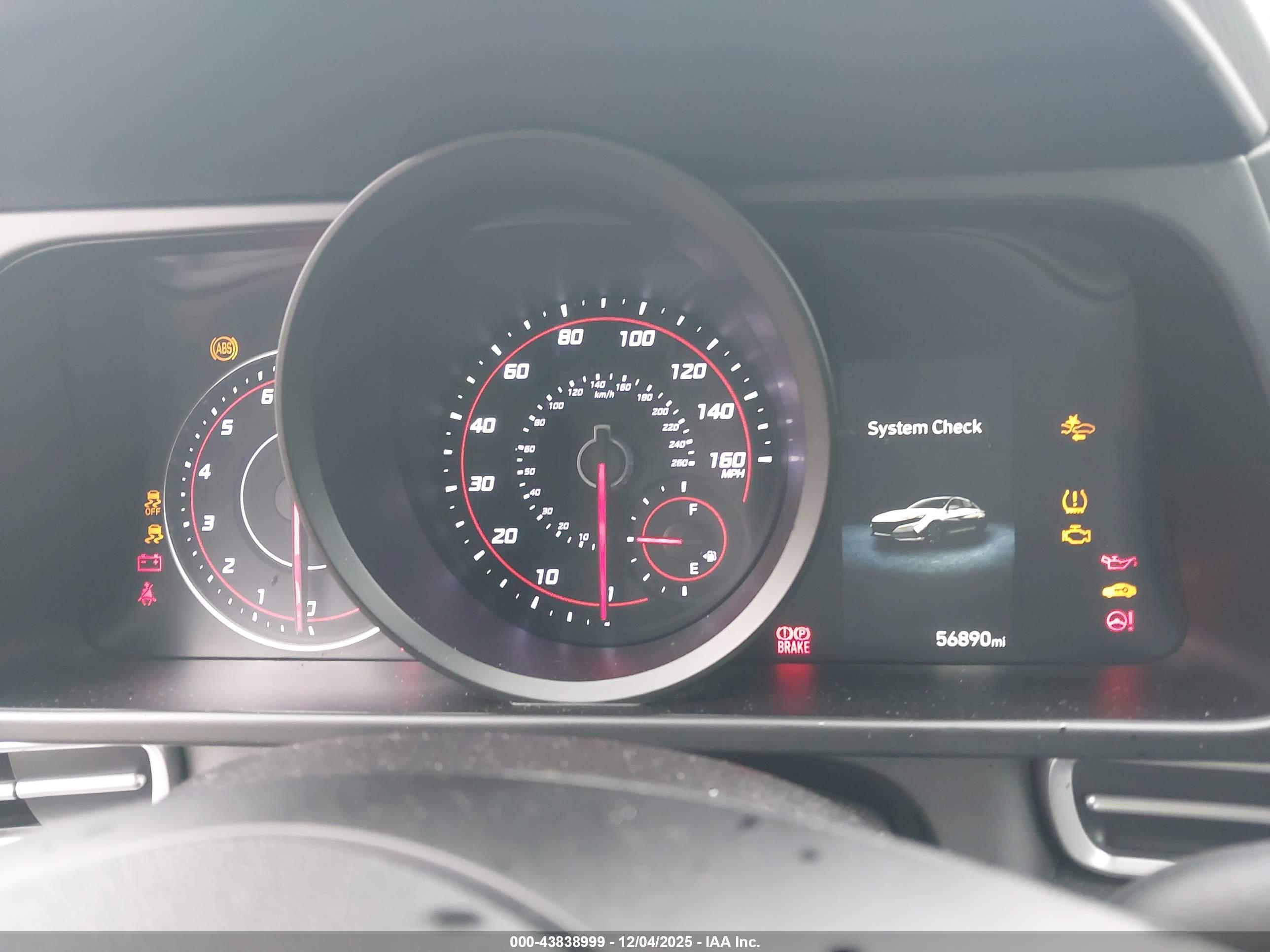HYUNDAI ELANTRA image 7