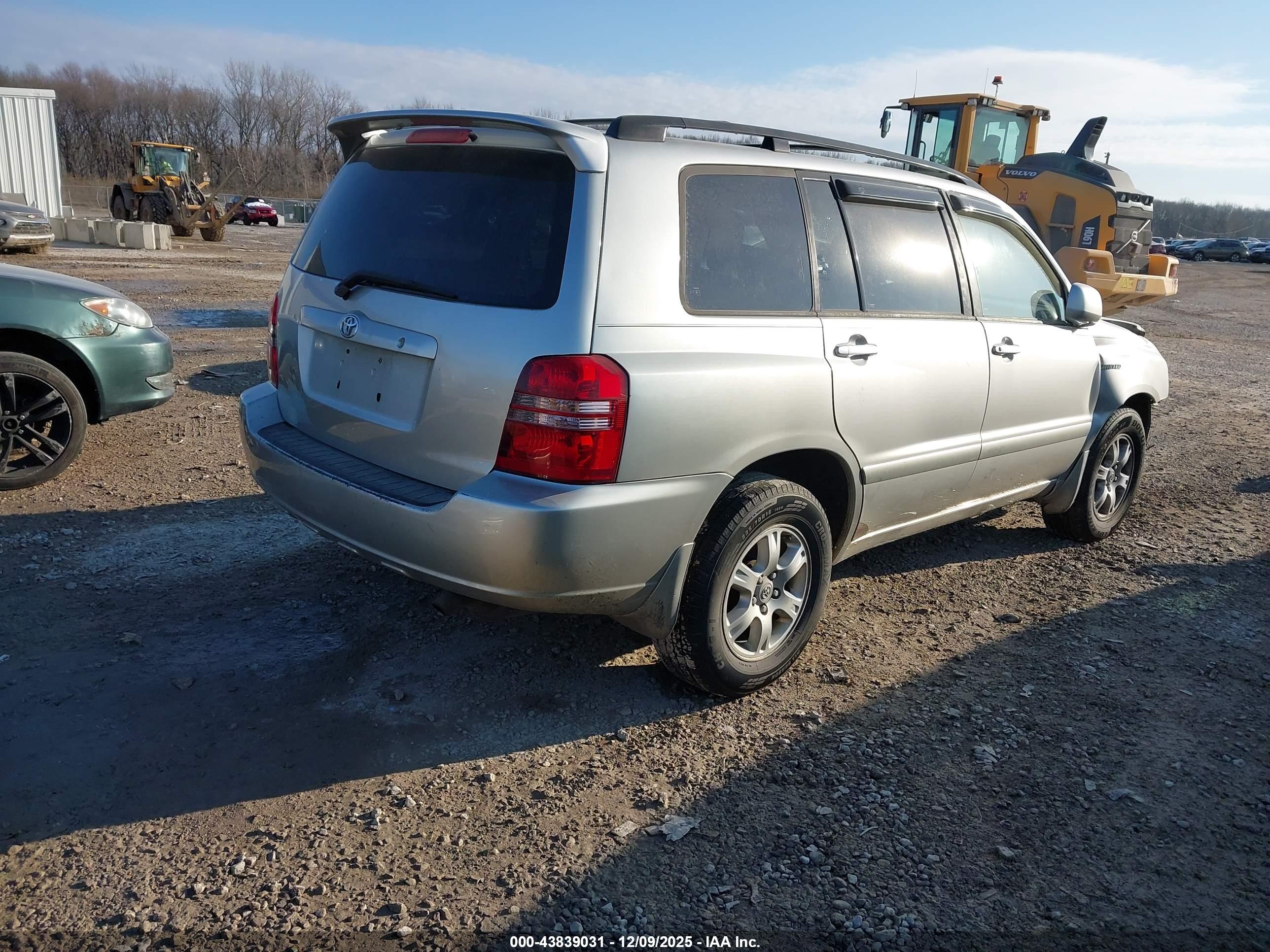 TOYOTA HIGHLANDER image 4