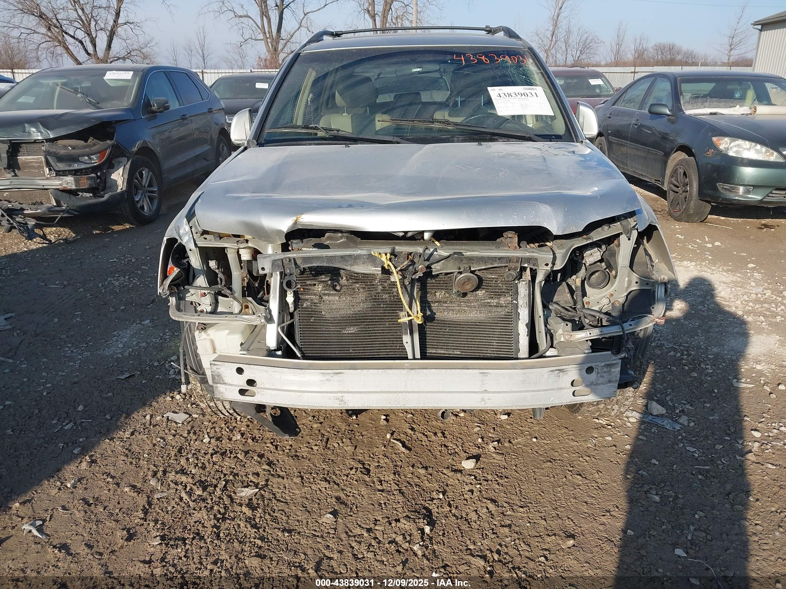 TOYOTA HIGHLANDER image 6