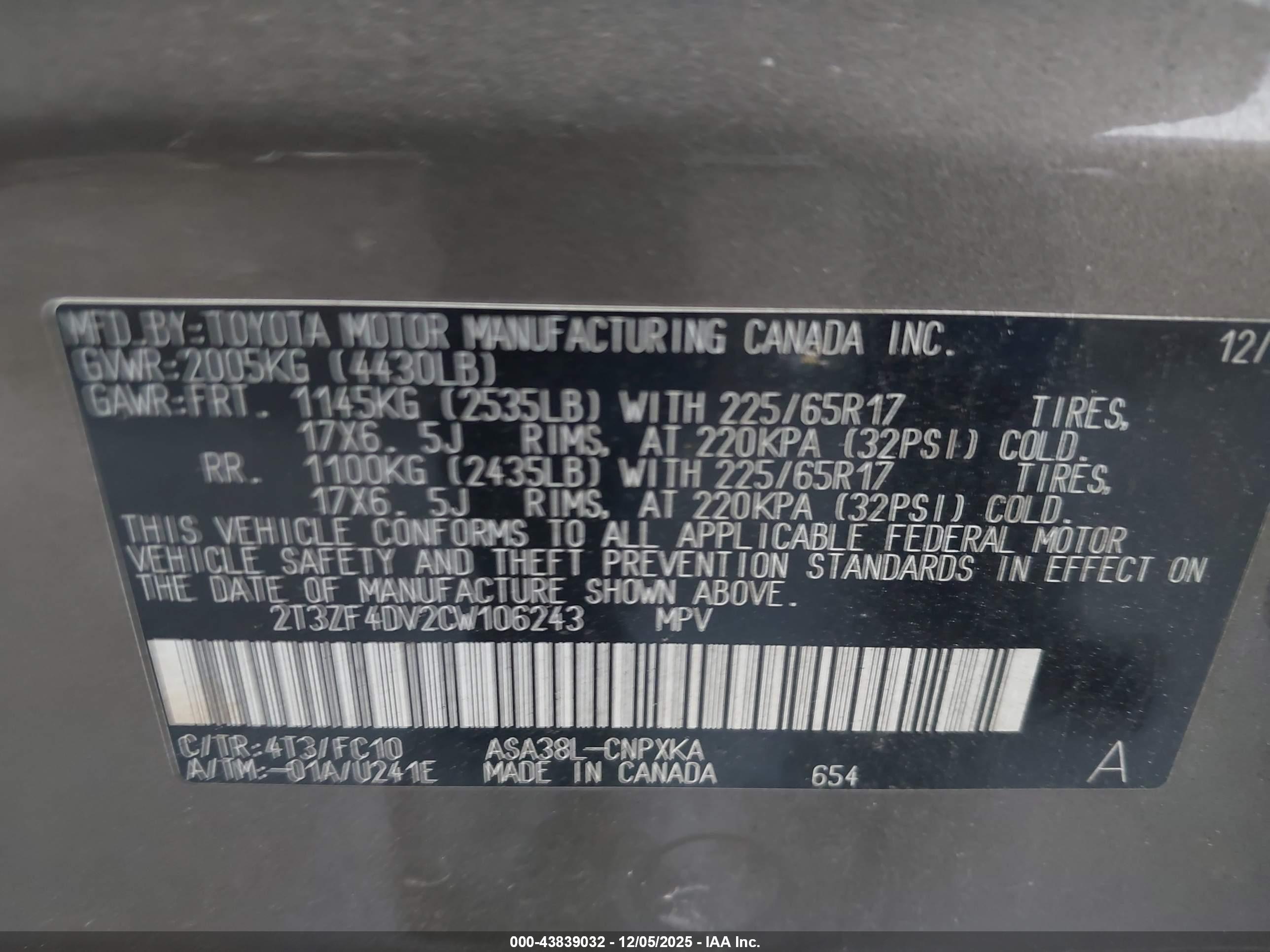TOYOTA RAV4 image 9