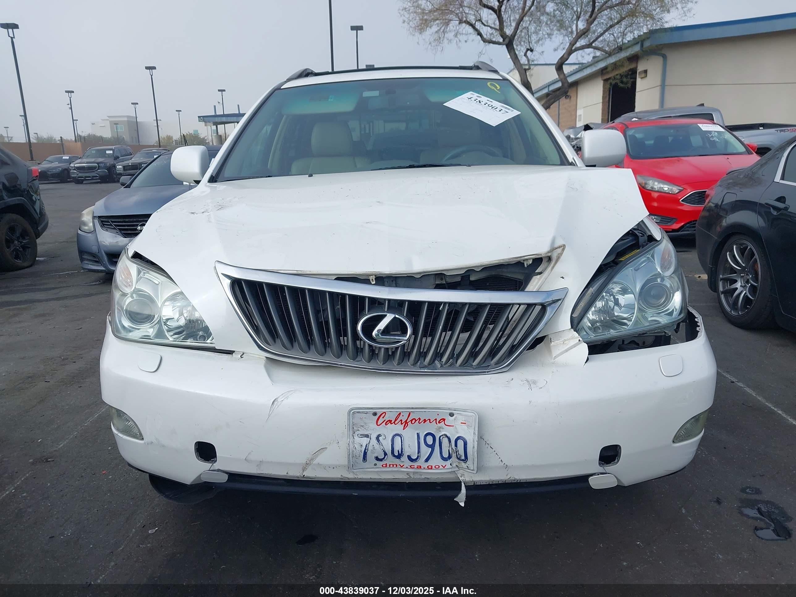 LEXUS RX image 6