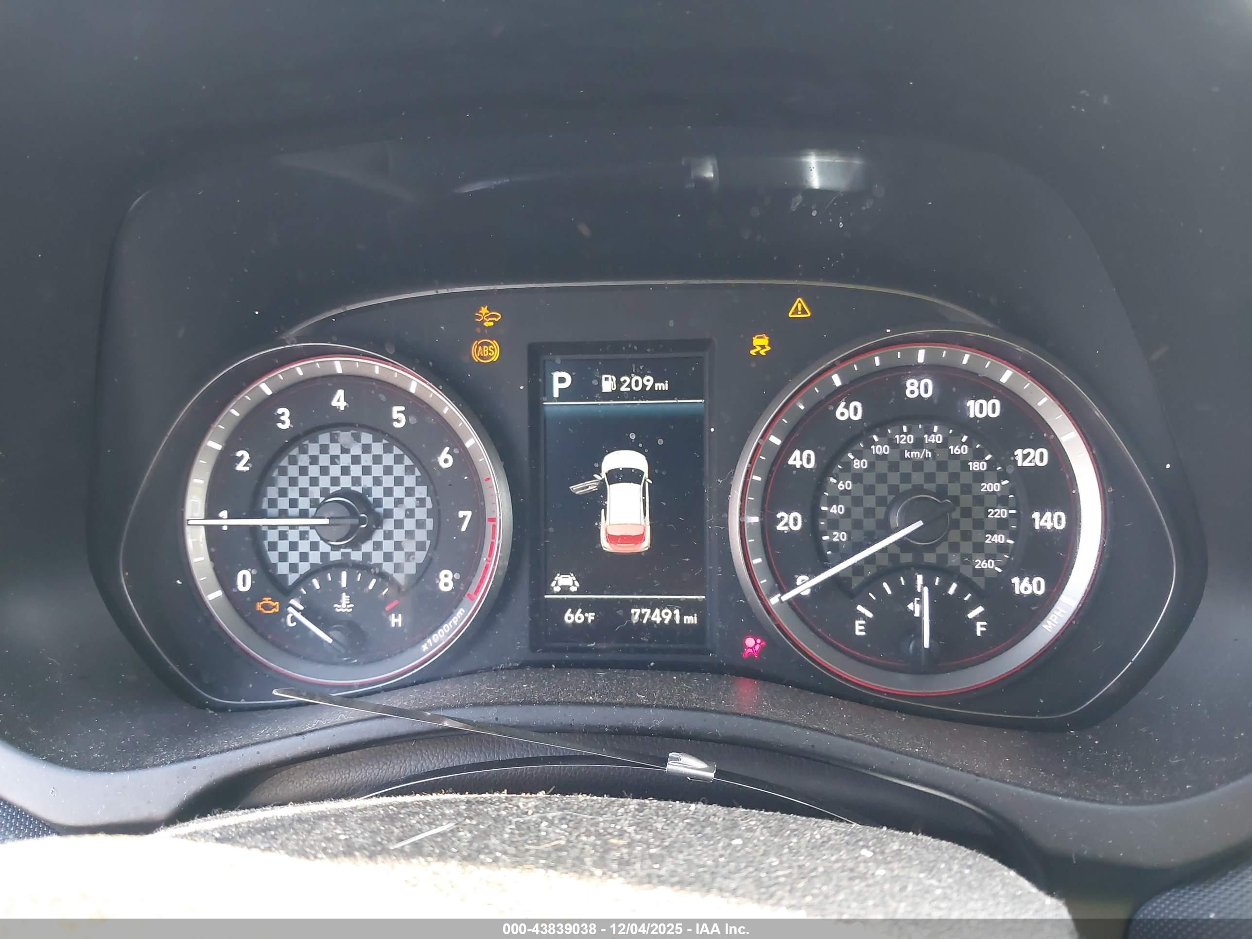 HYUNDAI VELOSTER image 7