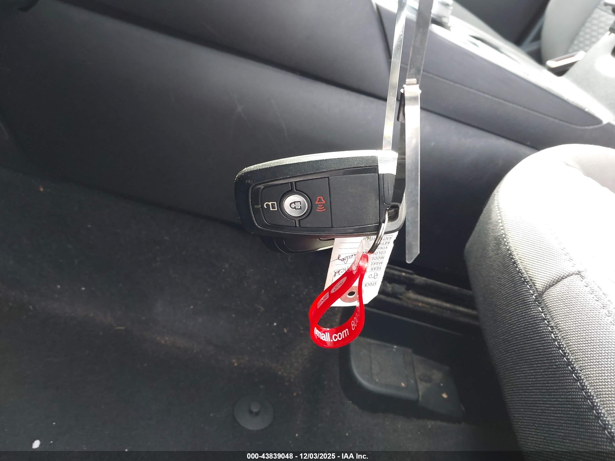 FORD ESCAPE image 11