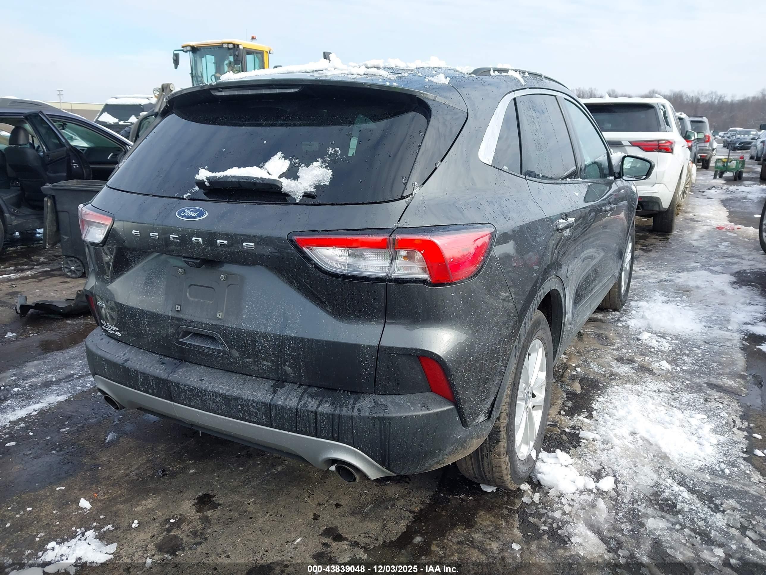 FORD ESCAPE image 4