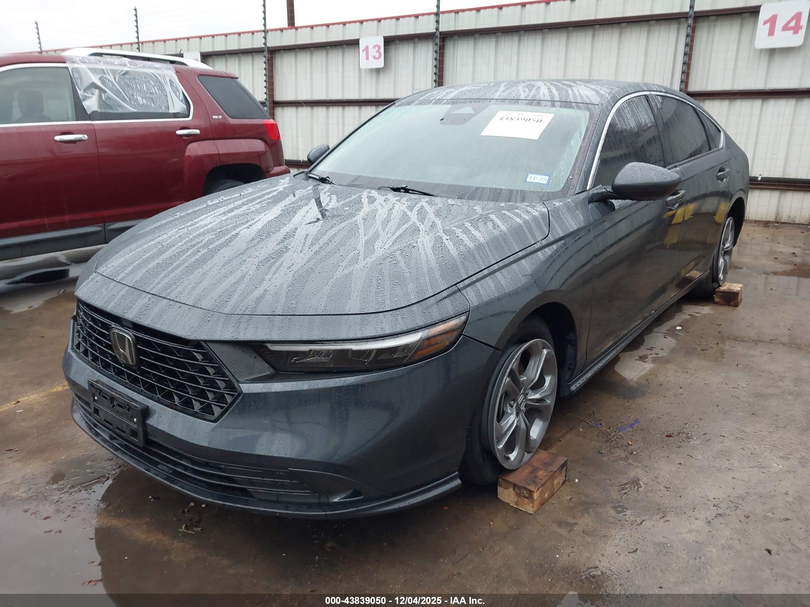 HONDA ACCORD image 2