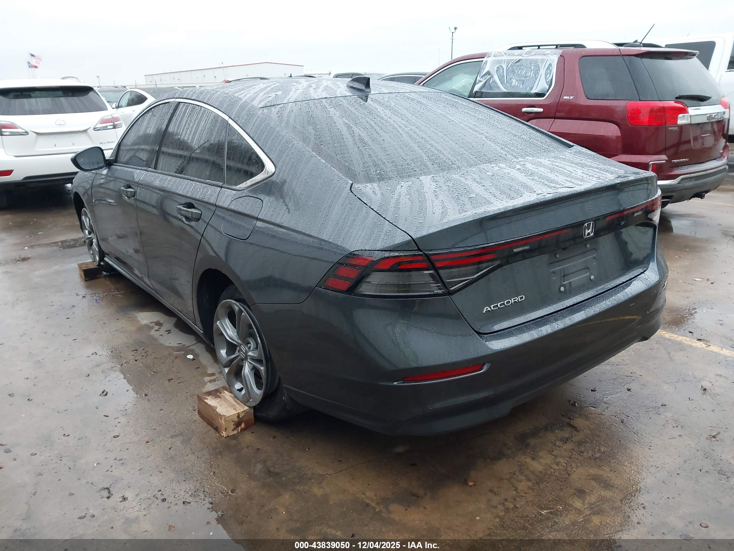 HONDA ACCORD image 3