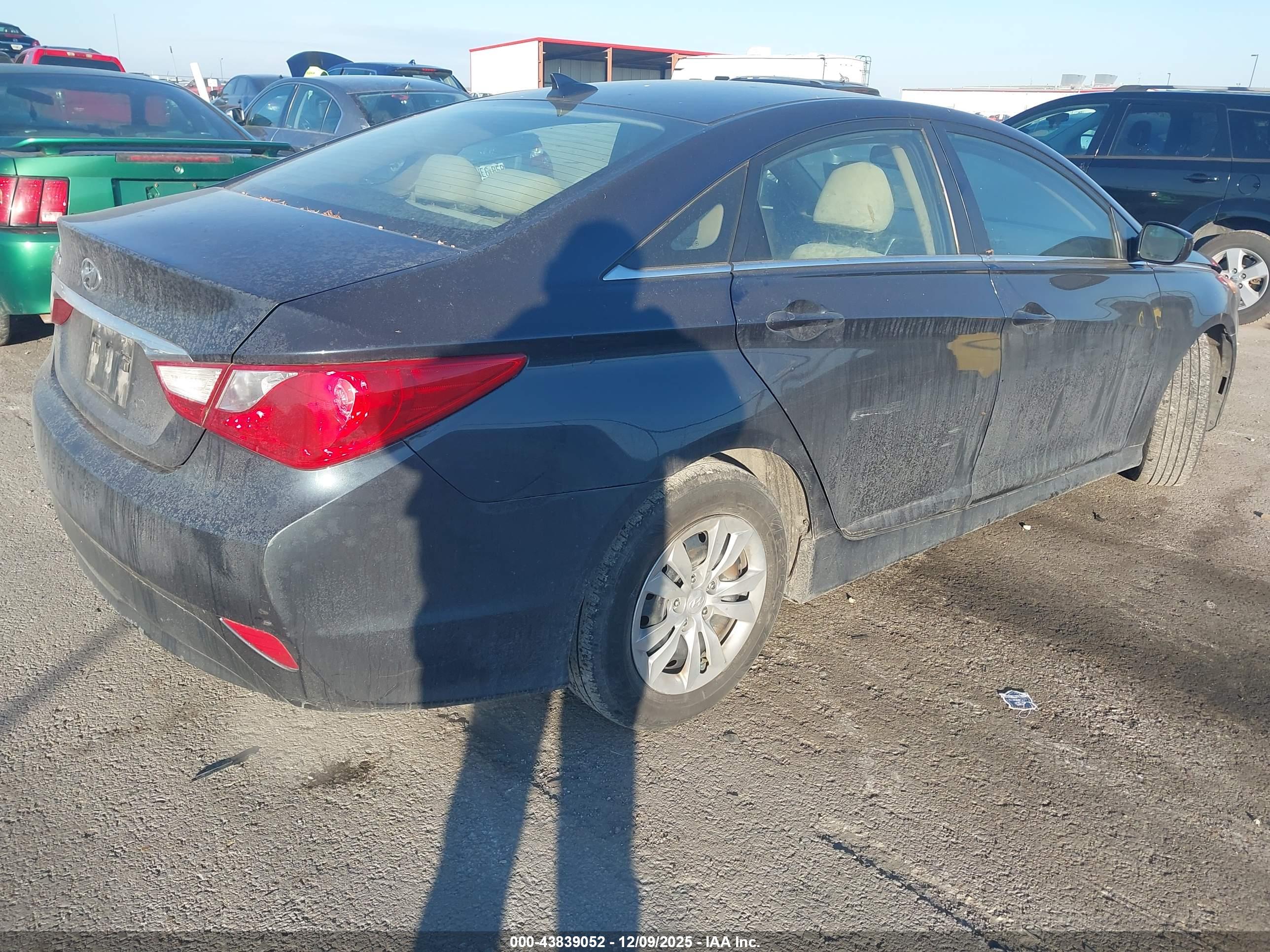 HYUNDAI SONATA image 4