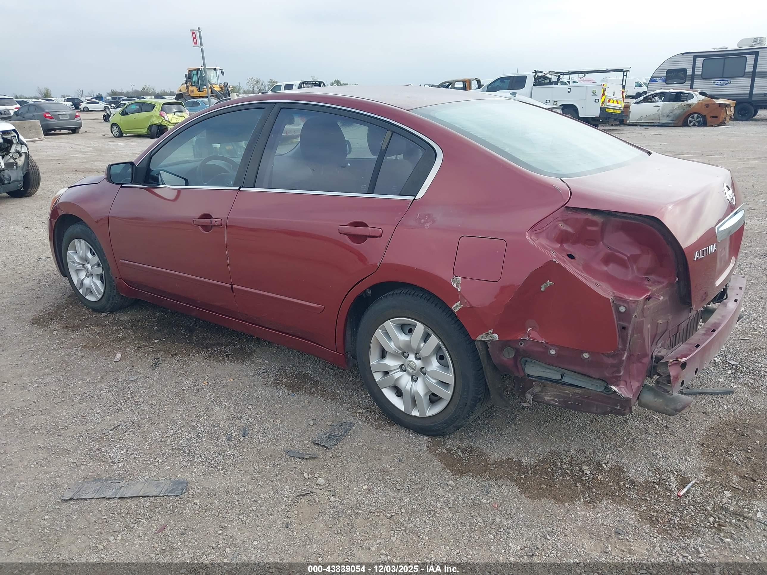 NISSAN ALTIMA image 3