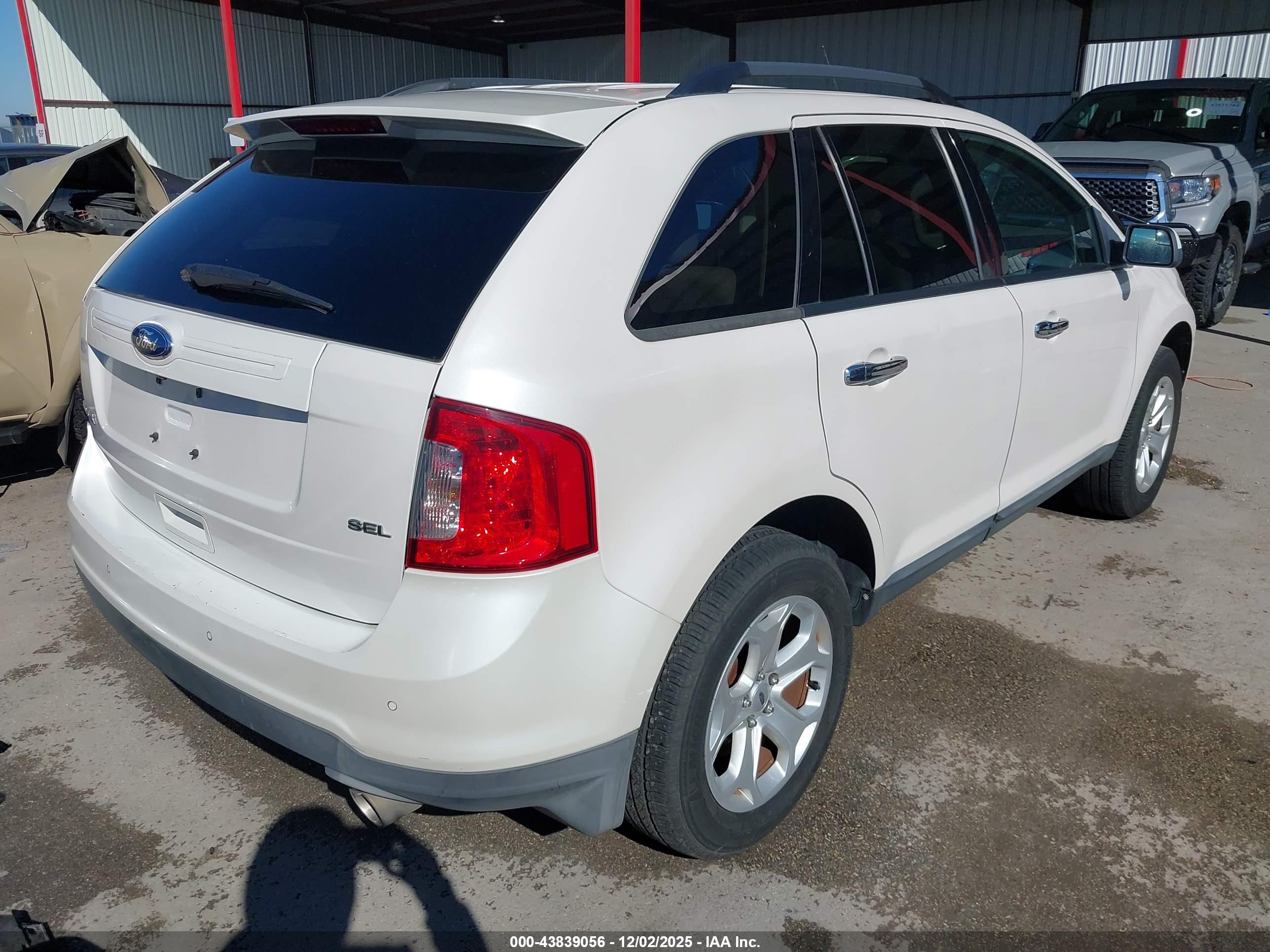 FORD EDGE image 4