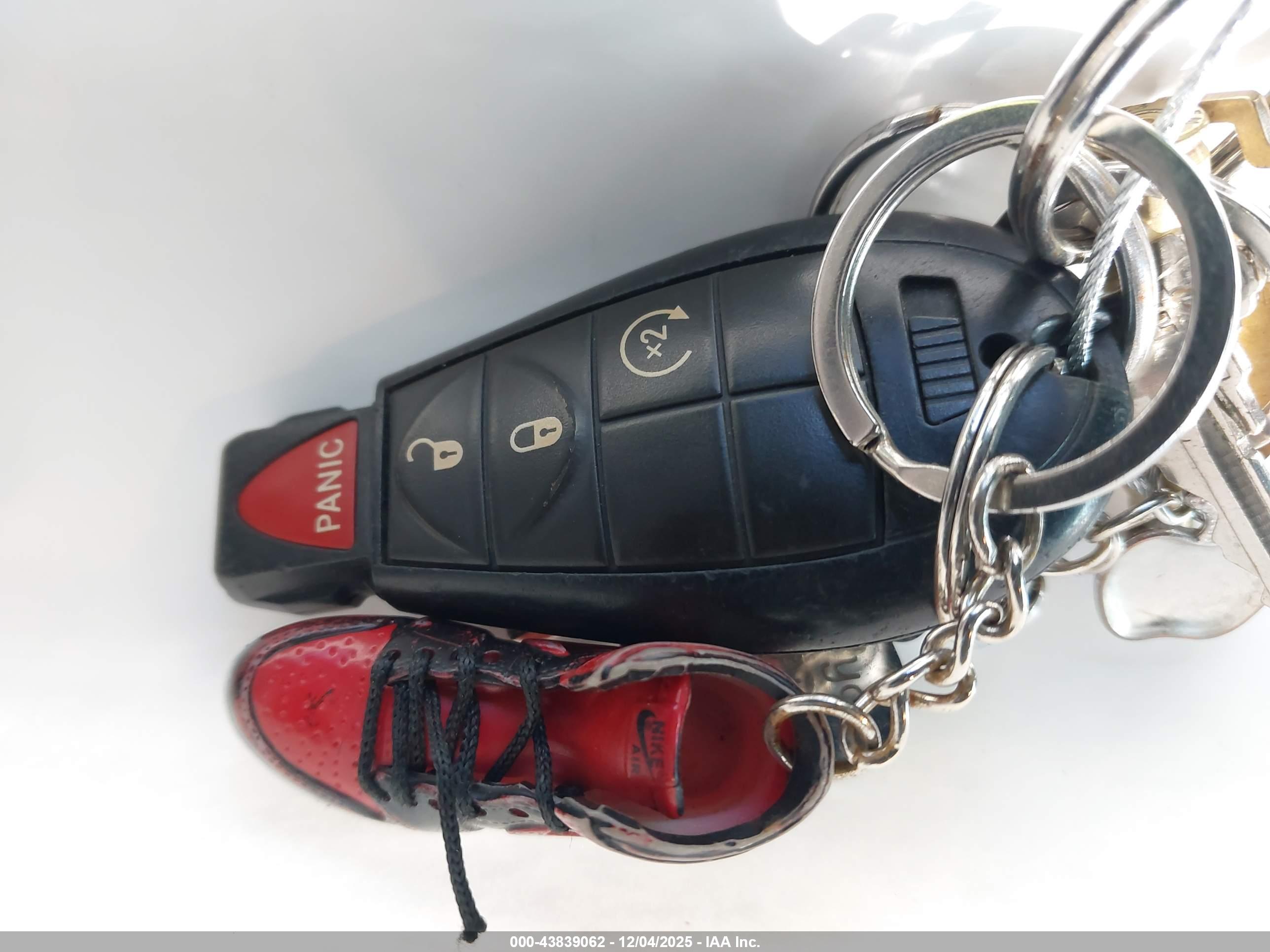 JEEP GRAND image 11