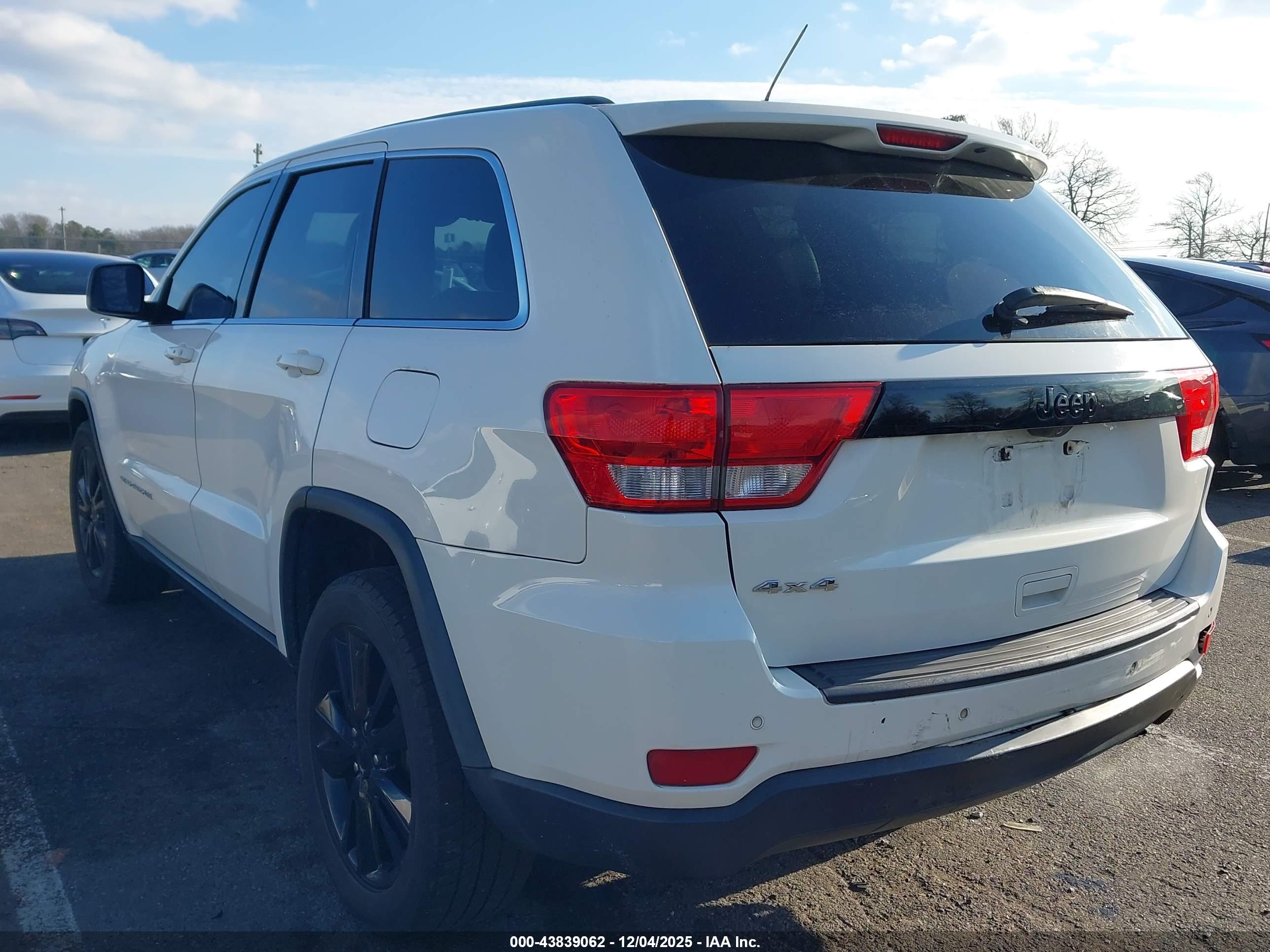 JEEP GRAND image 3