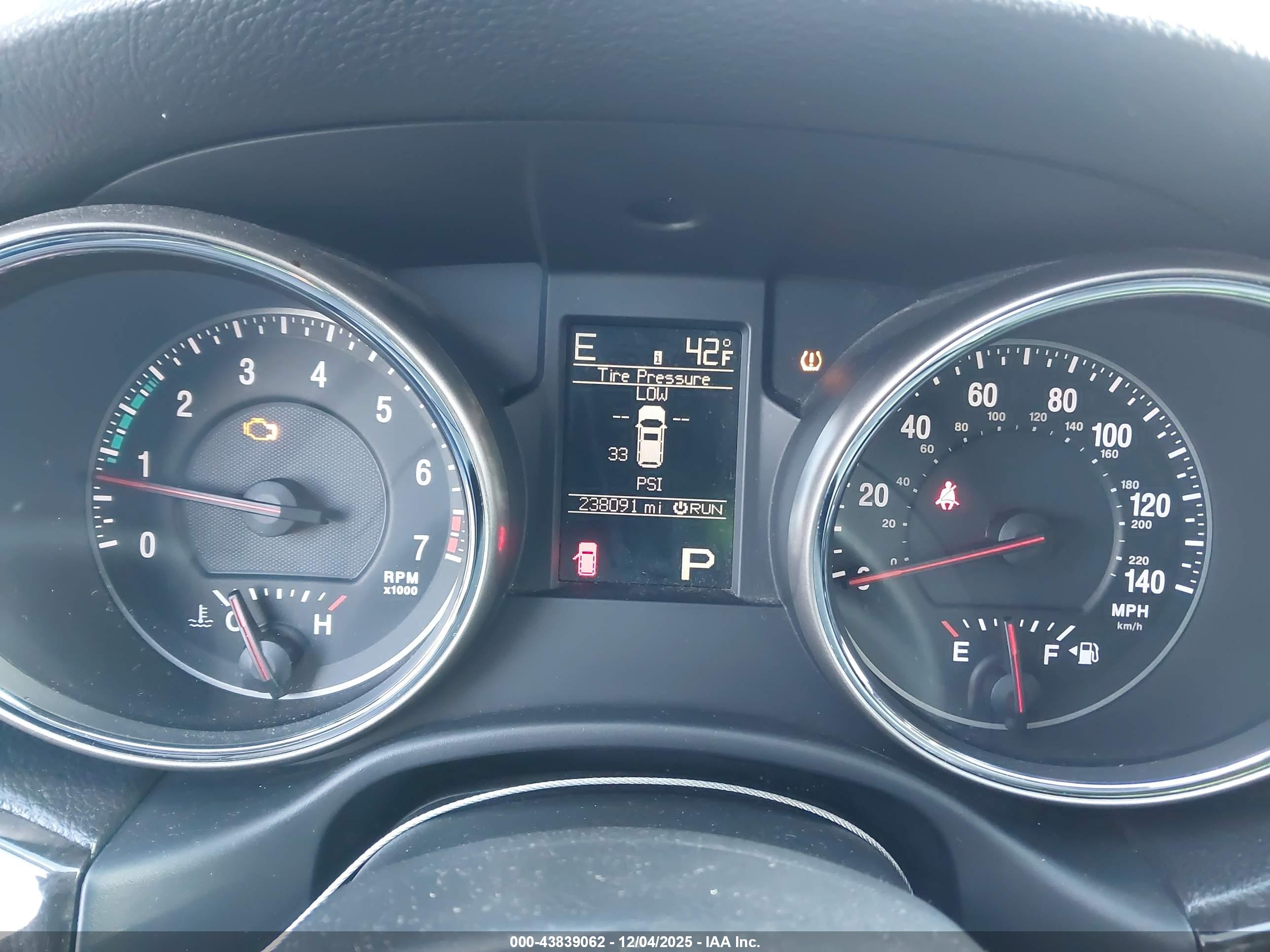 JEEP GRAND image 7