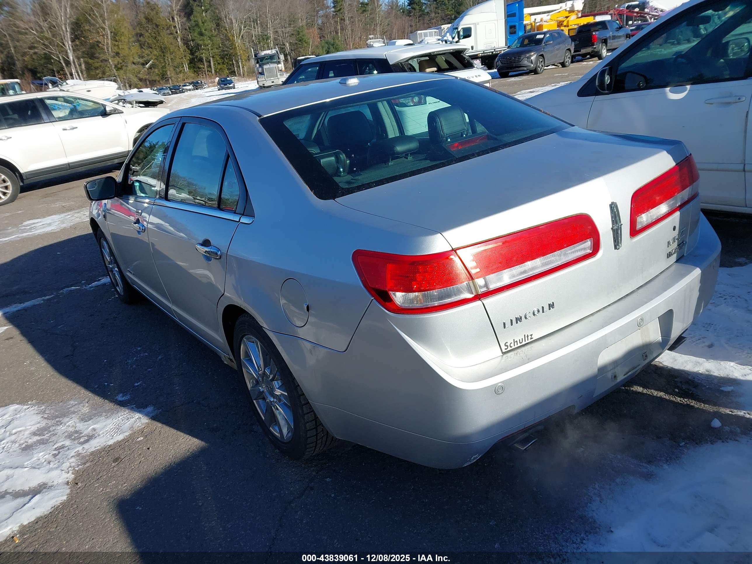 LINCOLN MKZ image 3