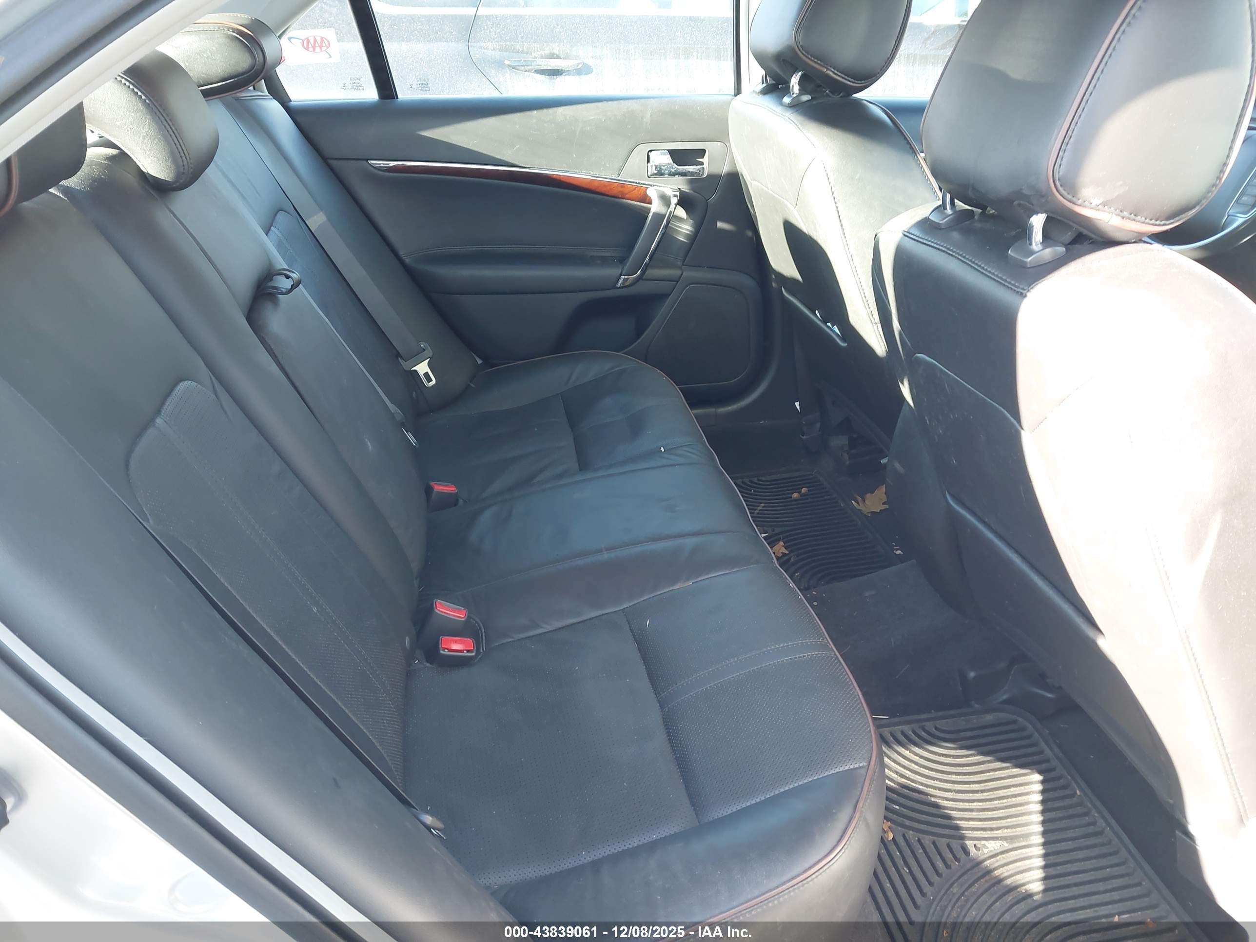 LINCOLN MKZ image 8