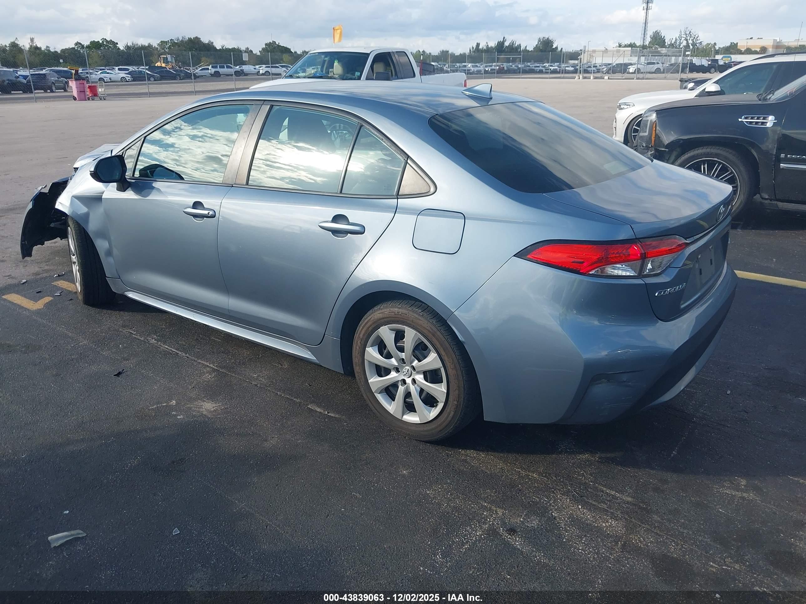 TOYOTA COROLLA image 3