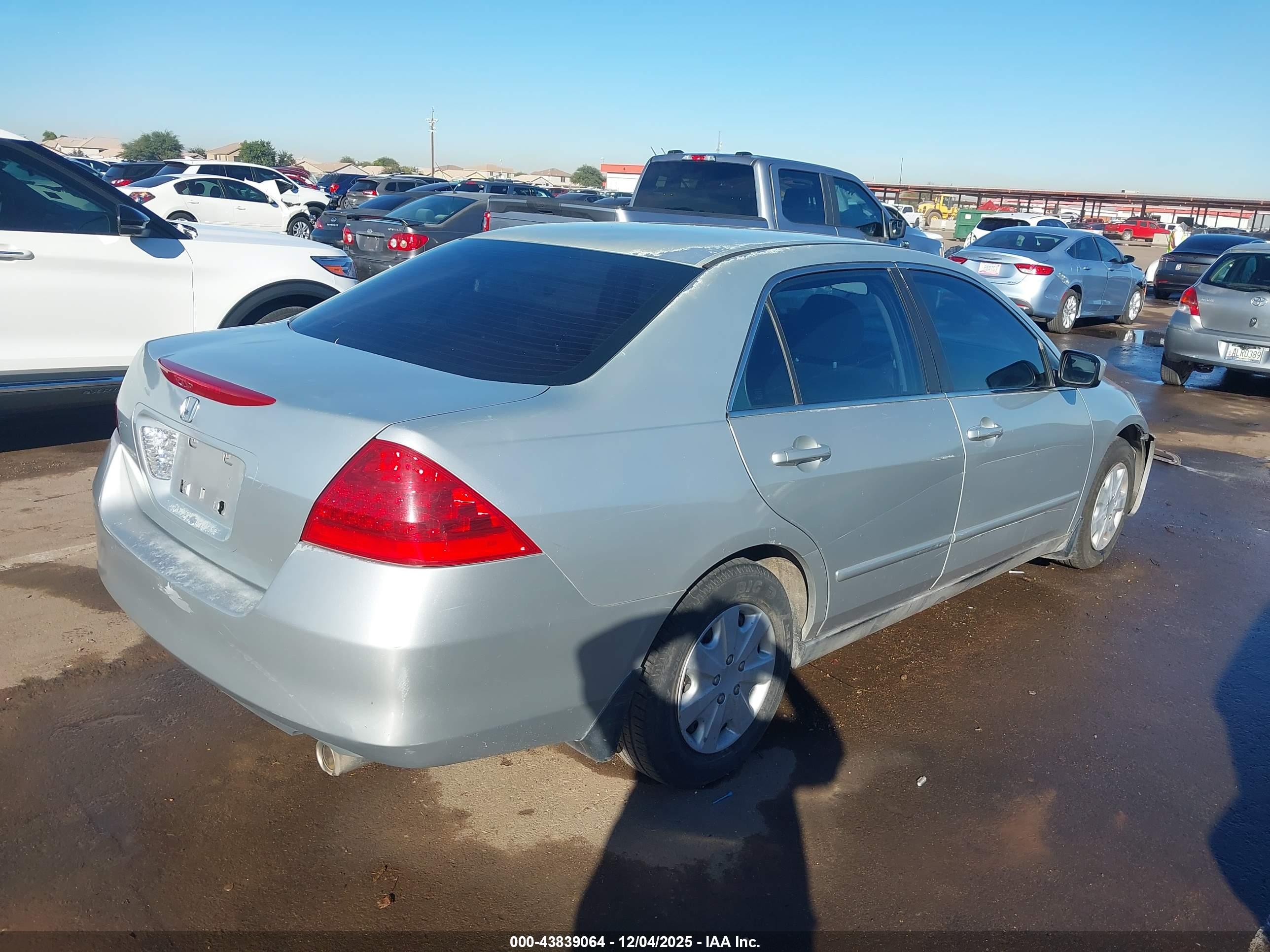 HONDA ACCORD image 4