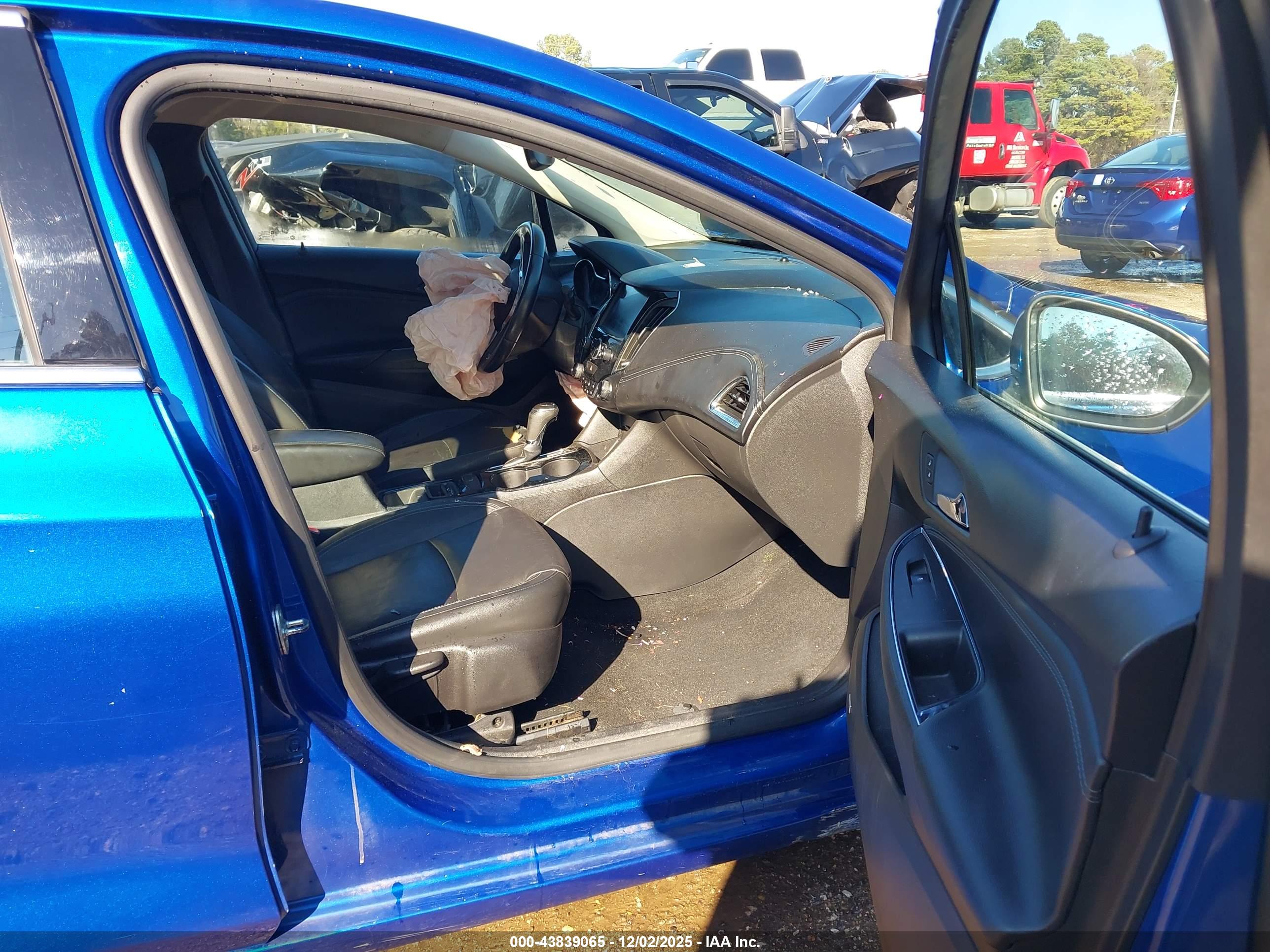 CHEVROLET CRUZE image 5