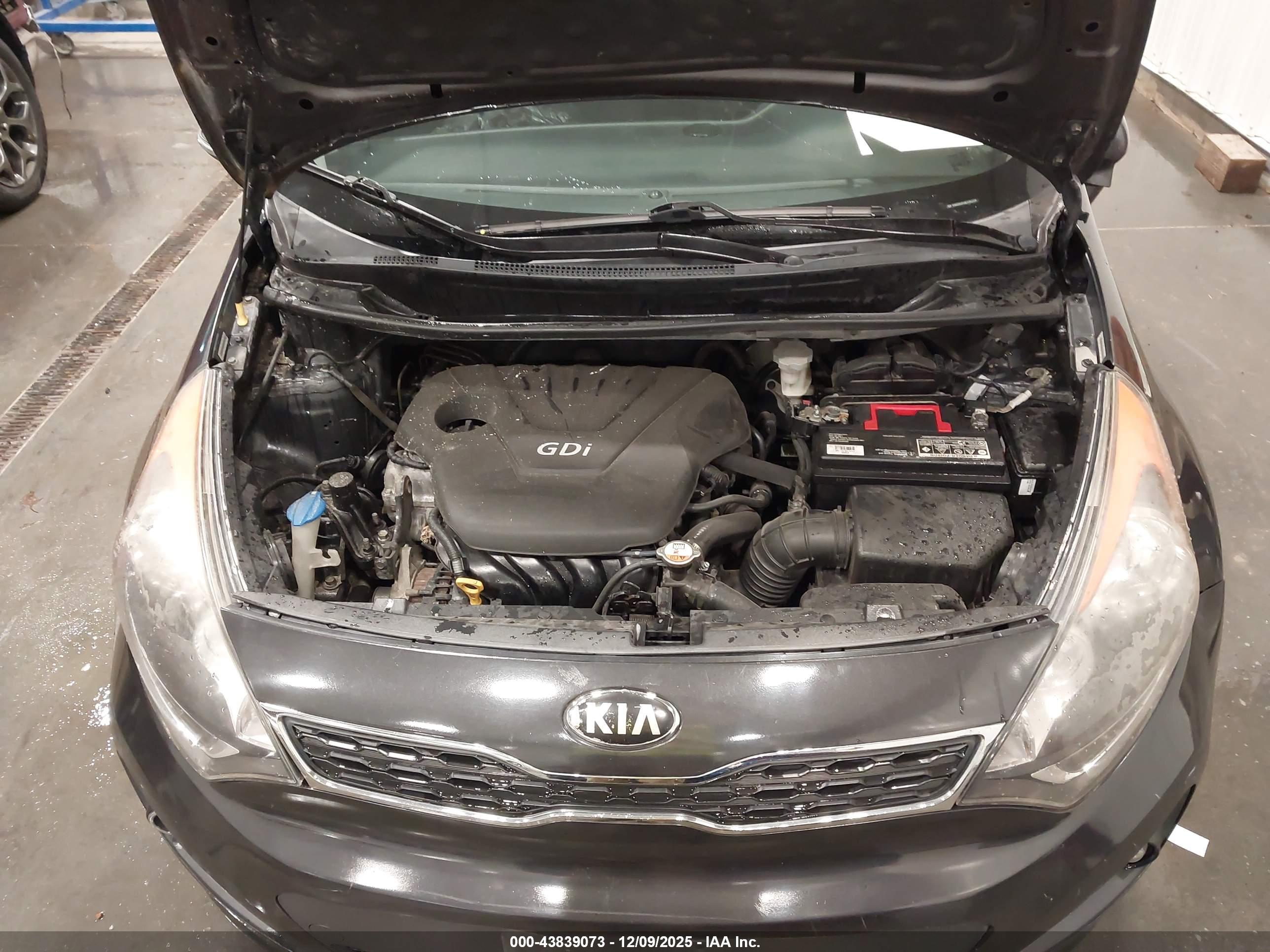 KIA RIO image 10