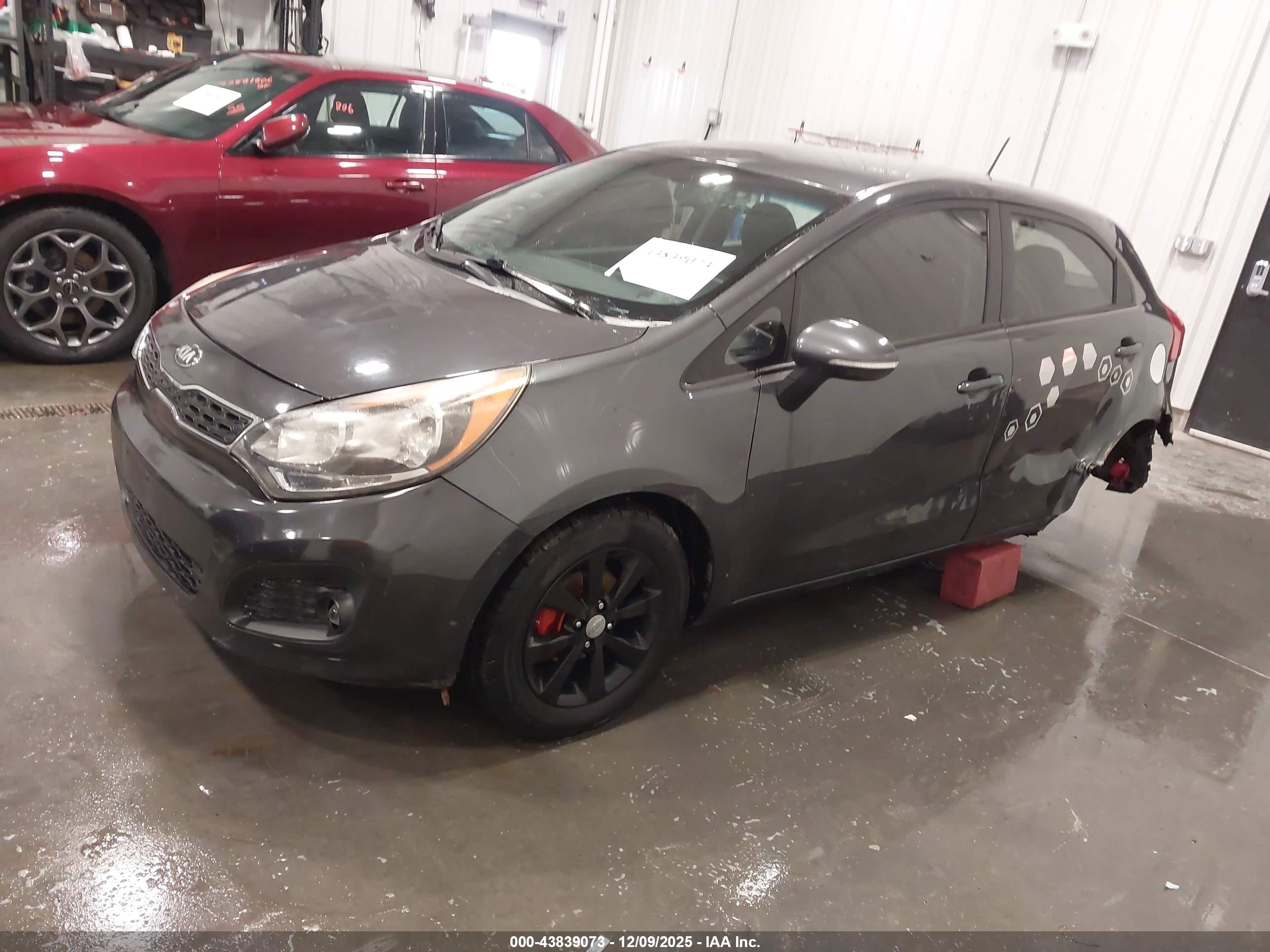 KIA RIO image 2