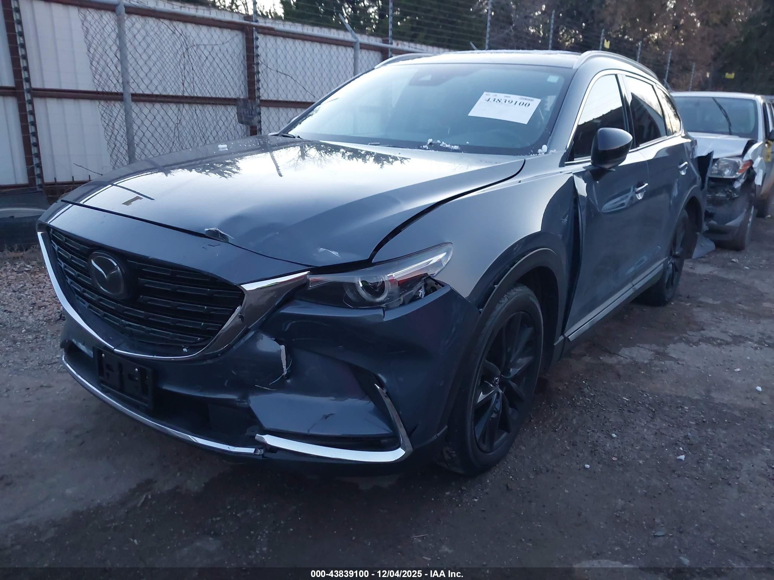 MAZDA CX-9 image 2