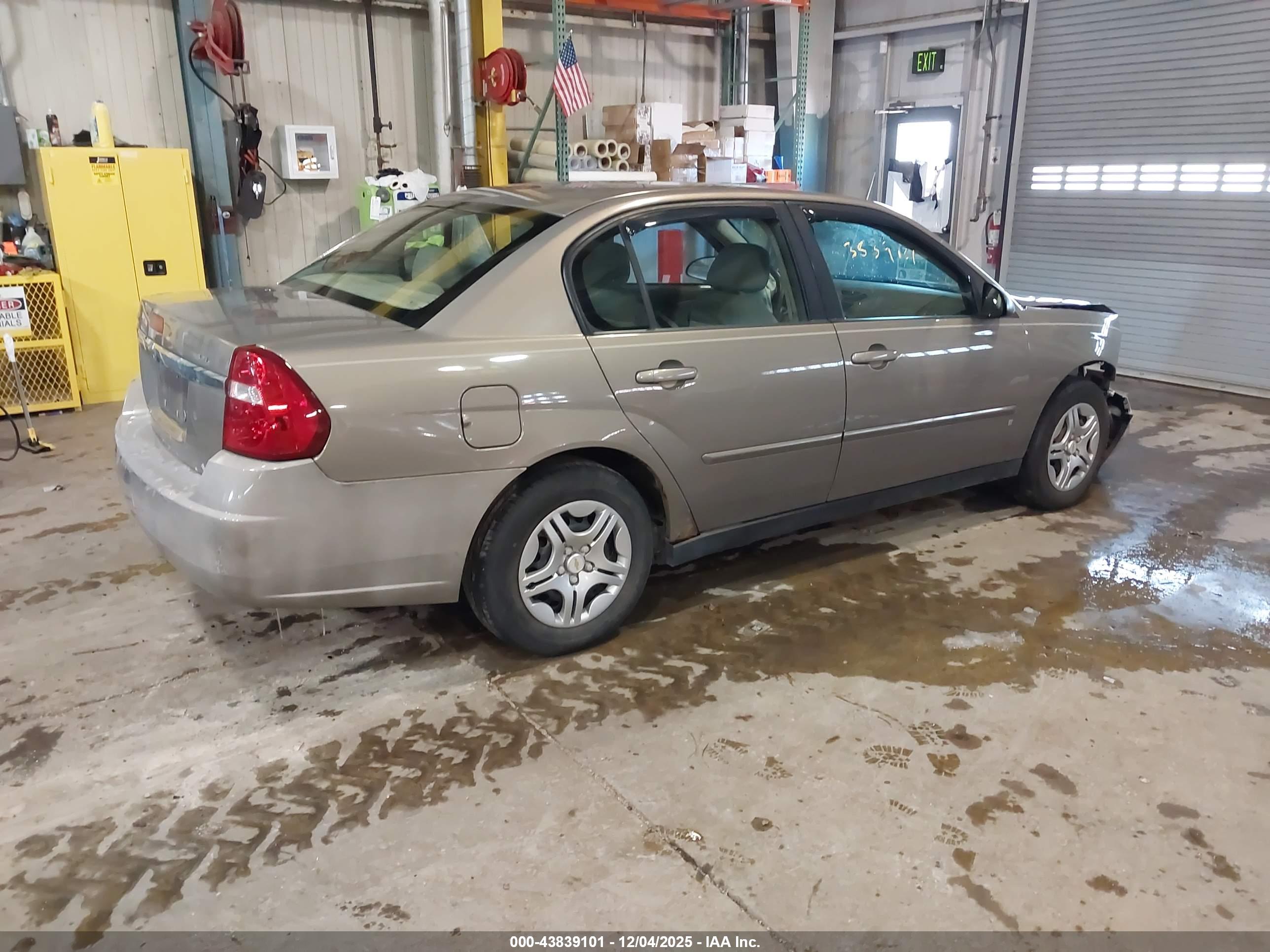 CHEVROLET MALIBU image 4