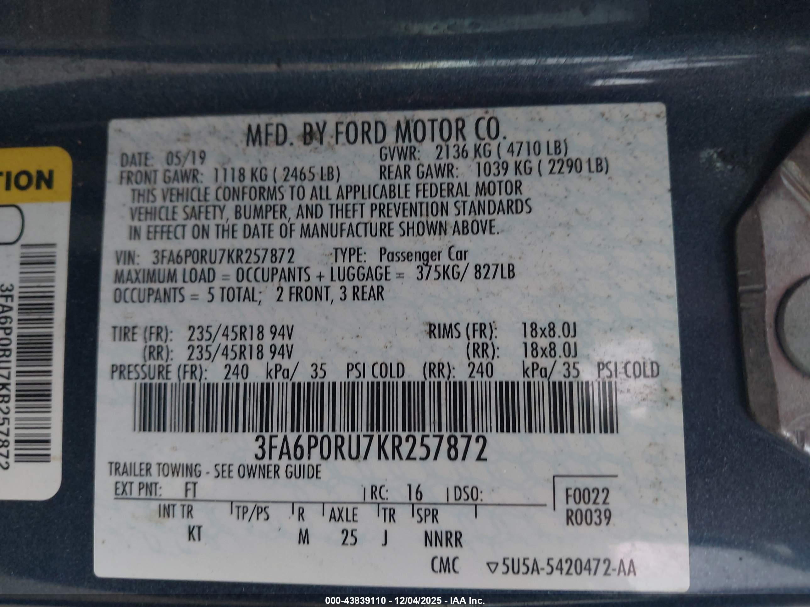 FORD FUSION image 9