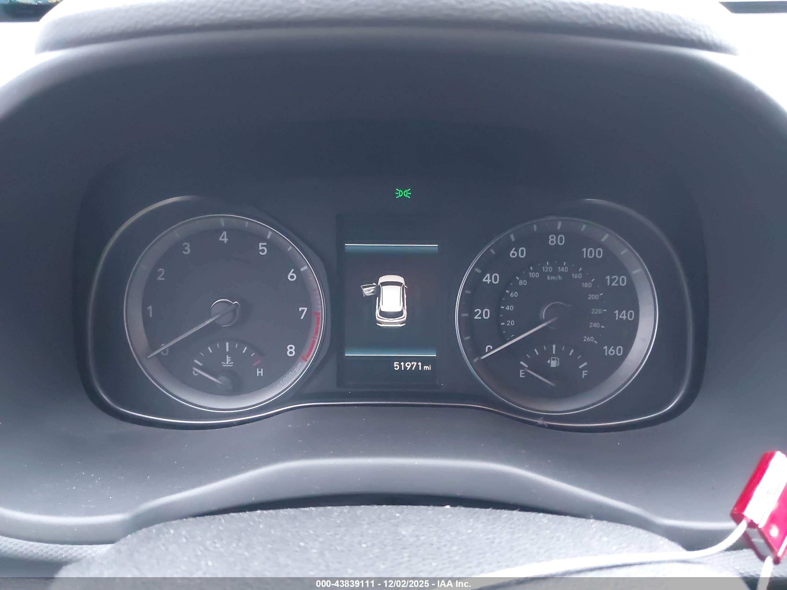 HYUNDAI KONA image 7