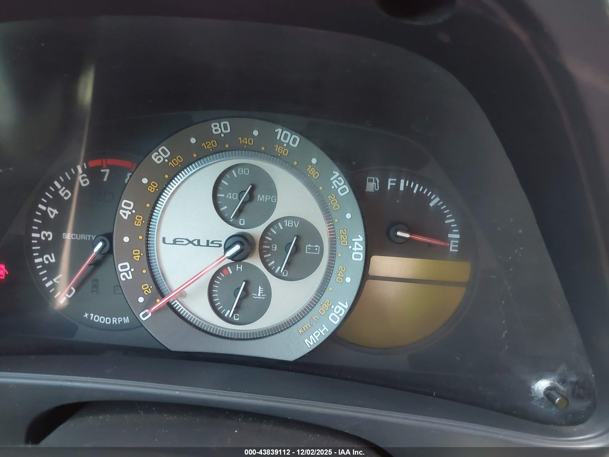 LEXUS IS image 7
