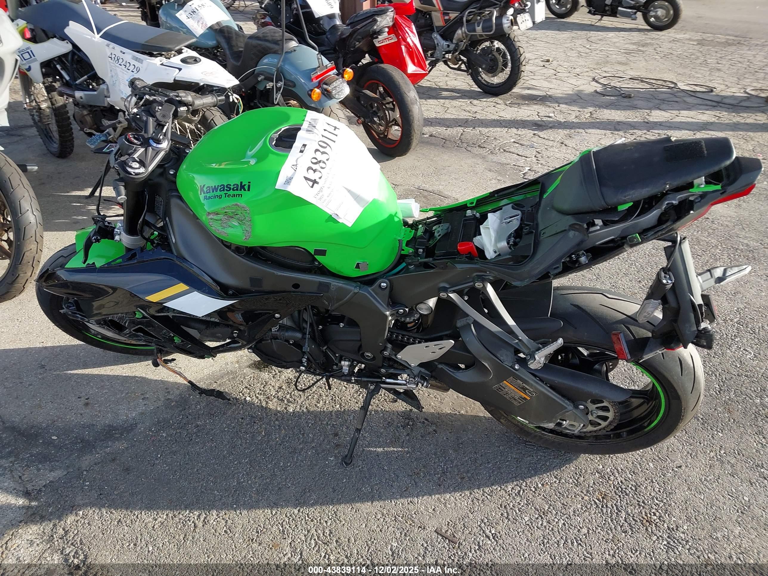 KAWASAKI ZX636 image 3