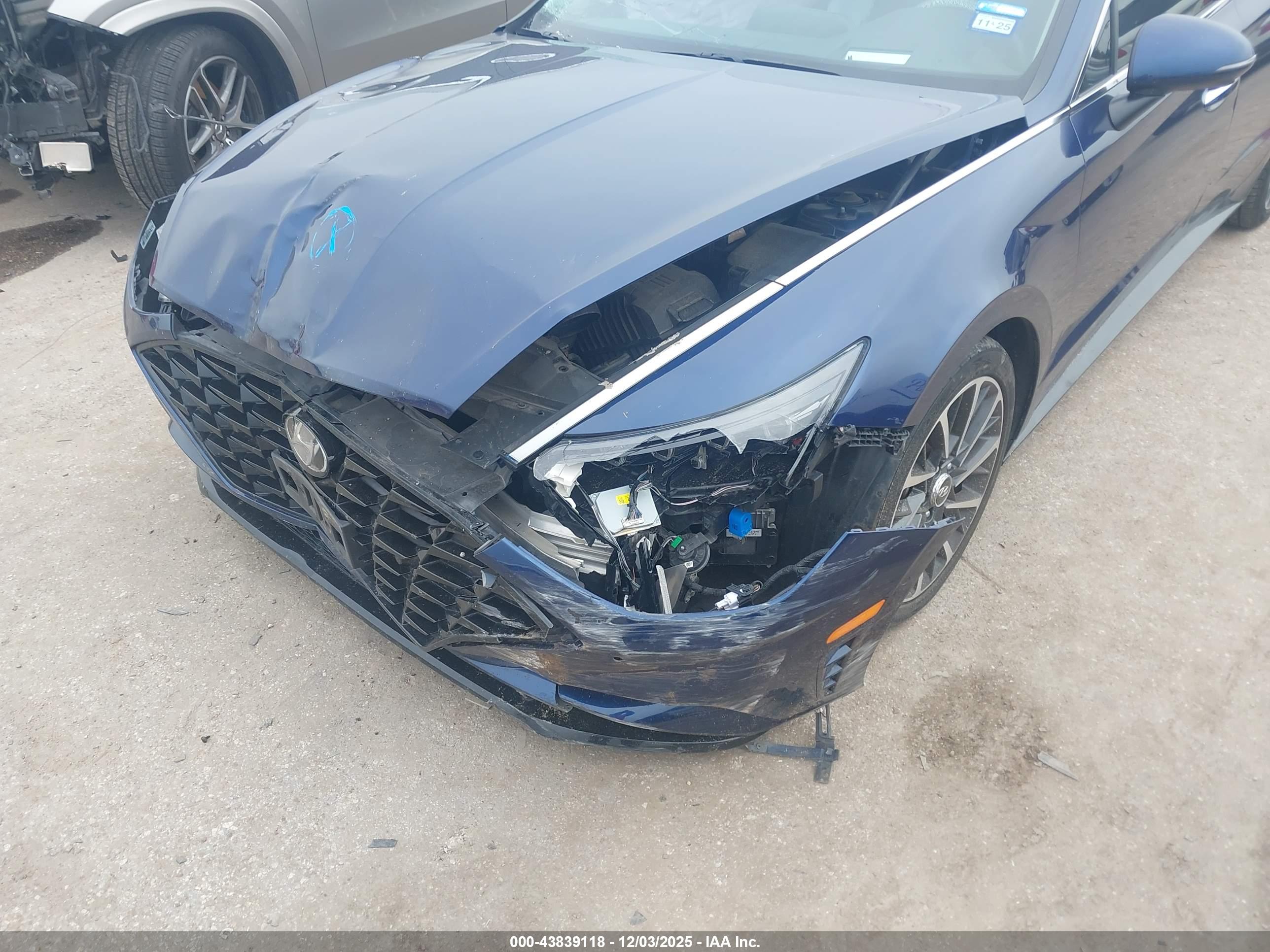 HYUNDAI SONATA image 6