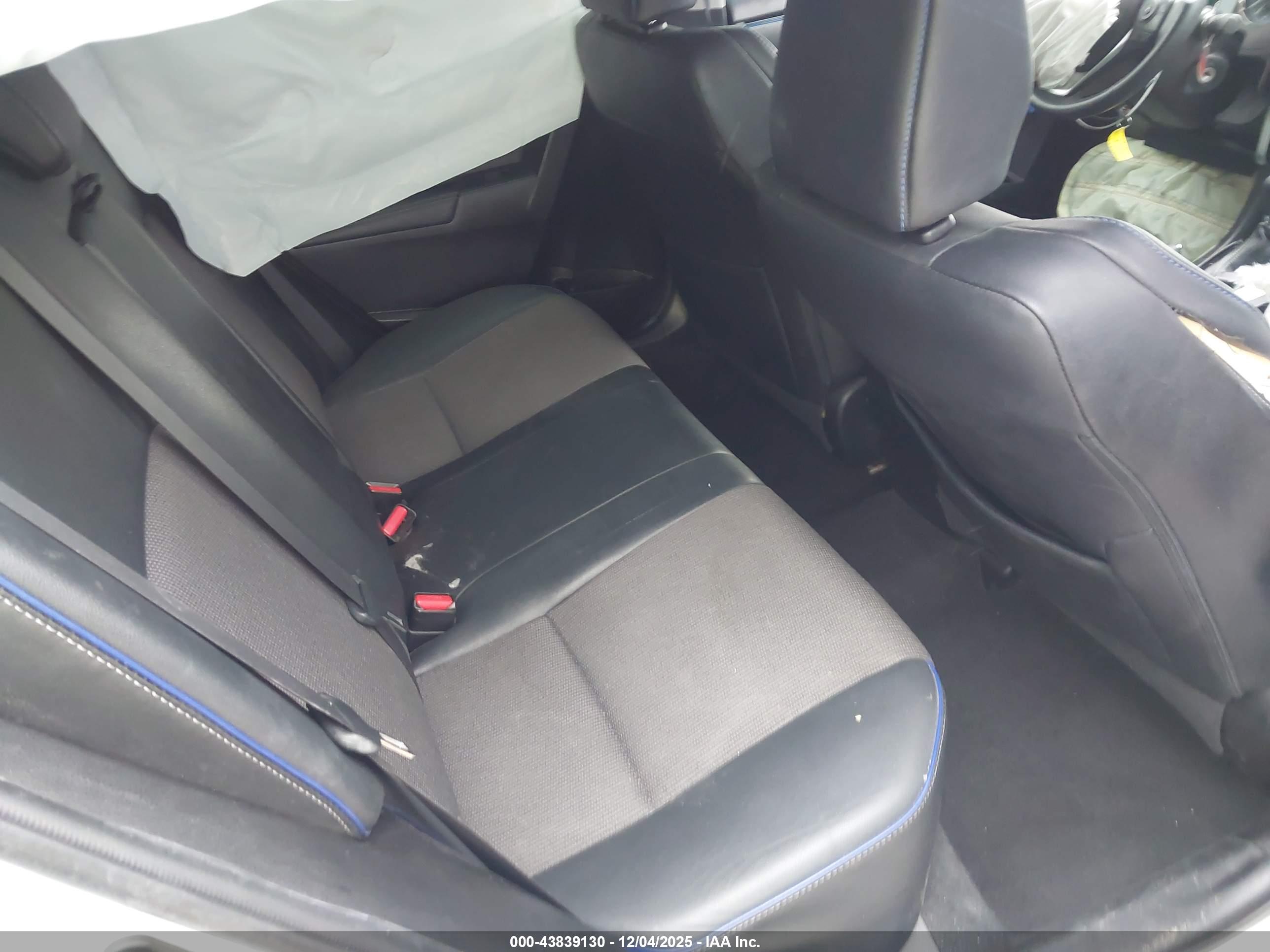 TOYOTA COROLLA image 8