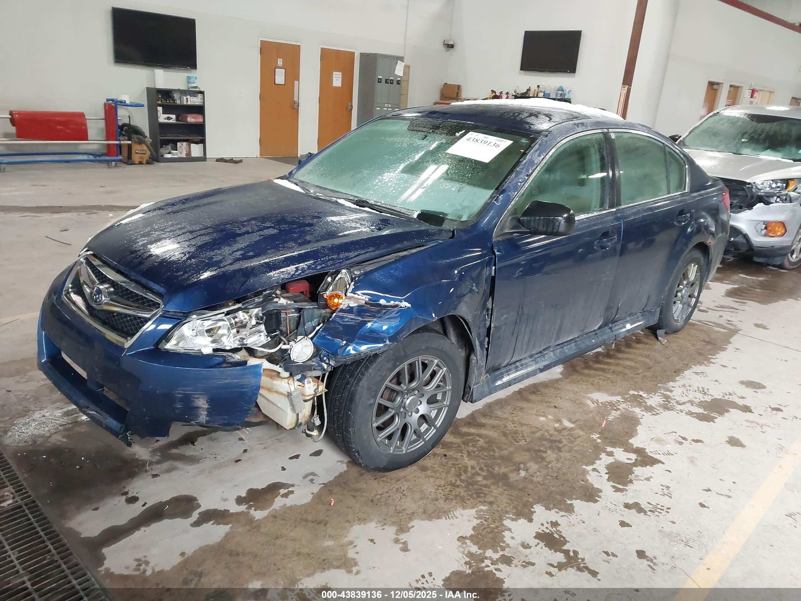 SUBARU LEGACY image 2
