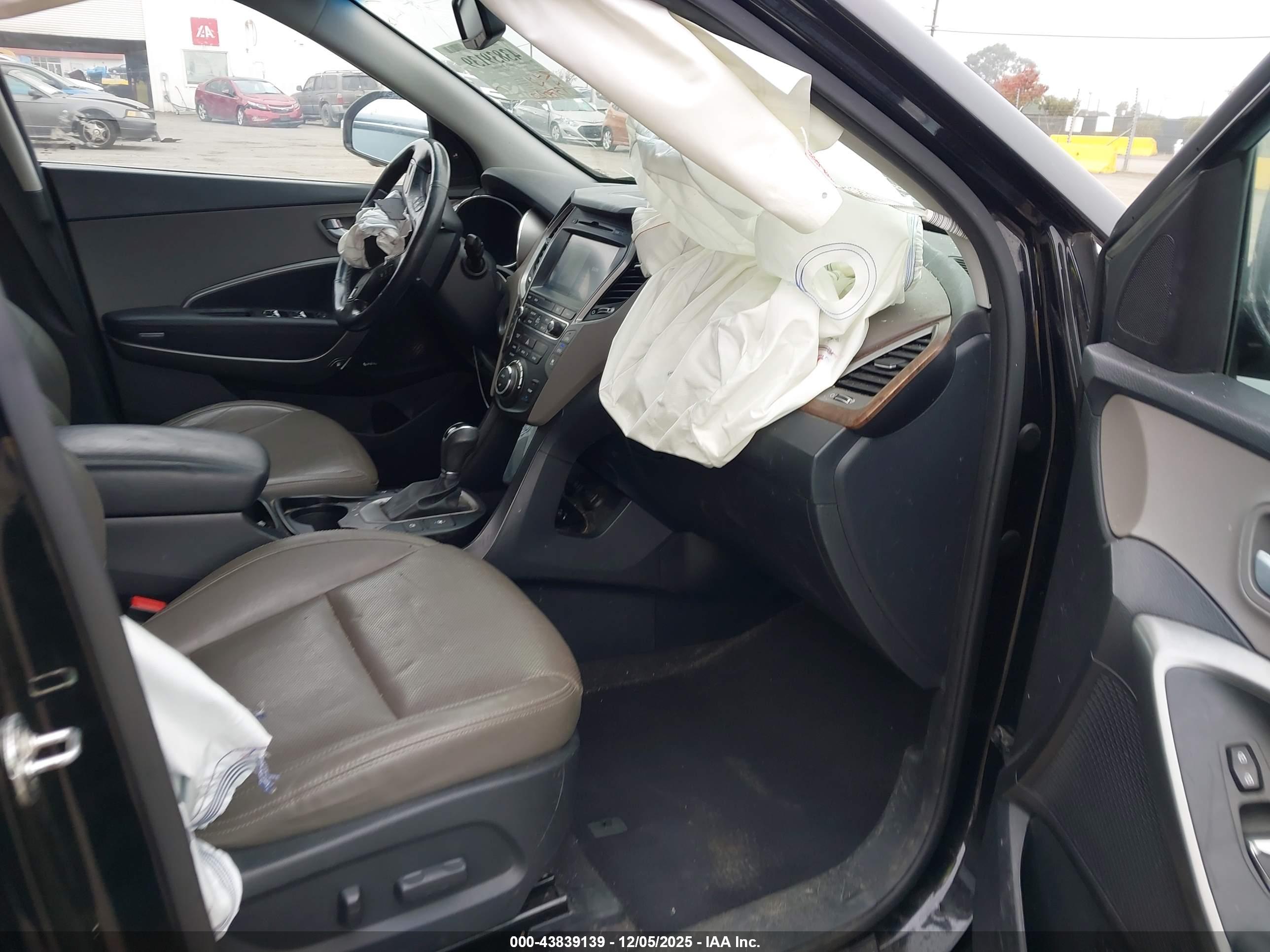 HYUNDAI SANTA image 5
