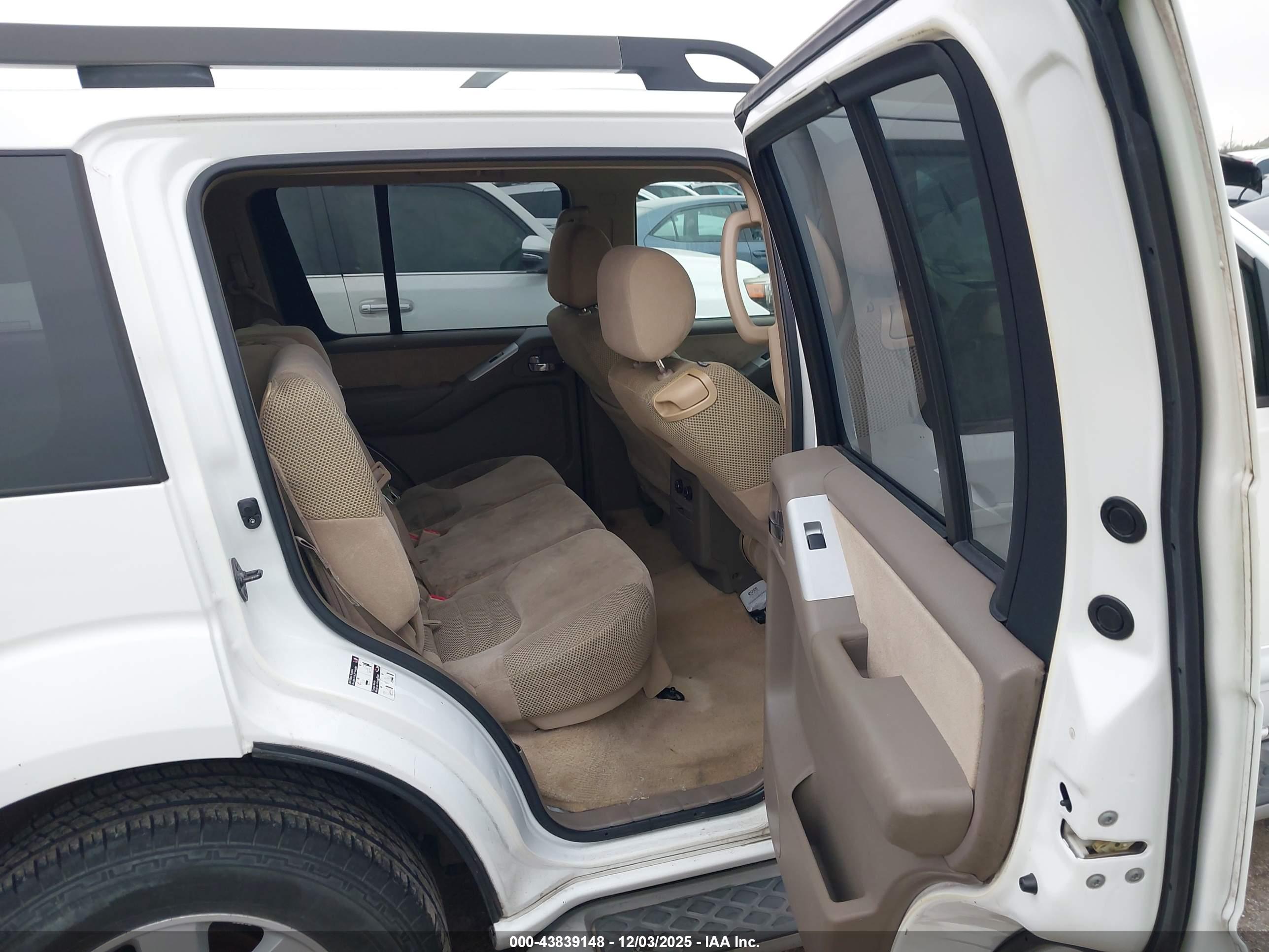 NISSAN PATHFINDER image 8