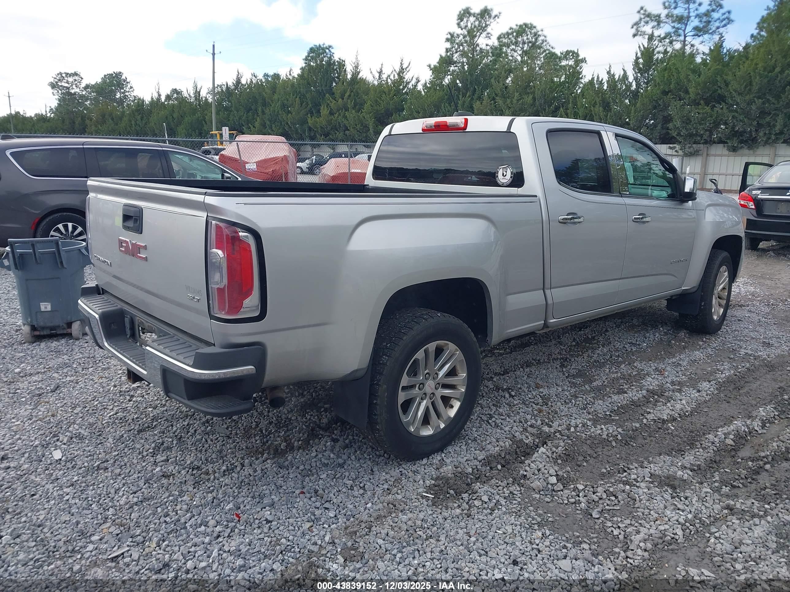 GMC CANYON image 4