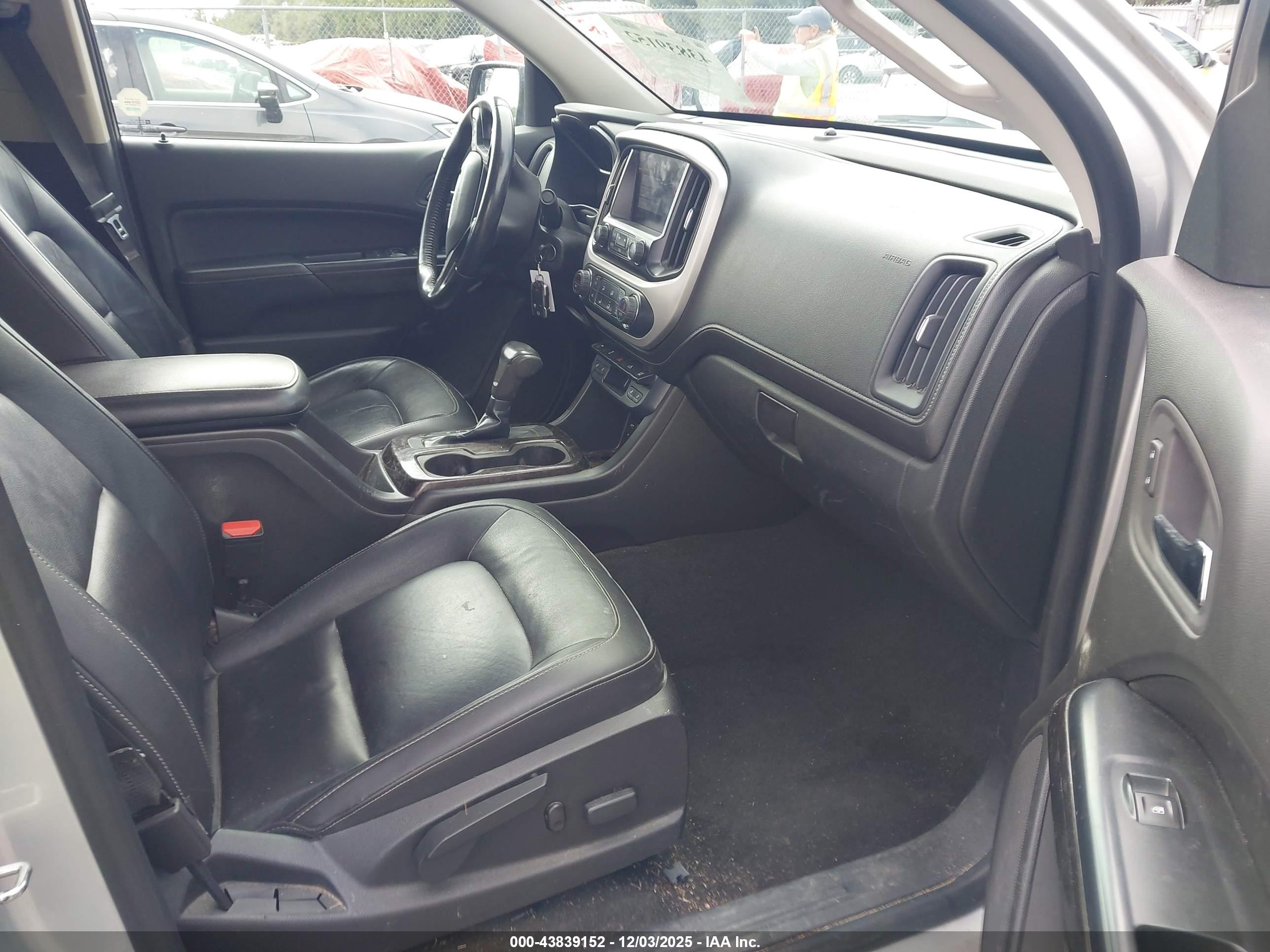 GMC CANYON image 5