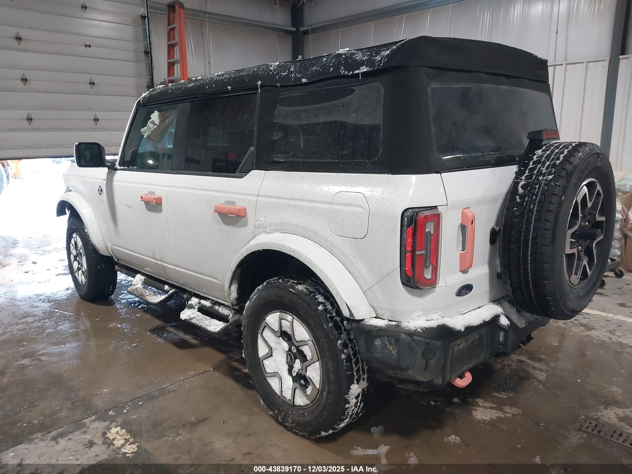 FORD BRONCO image 3