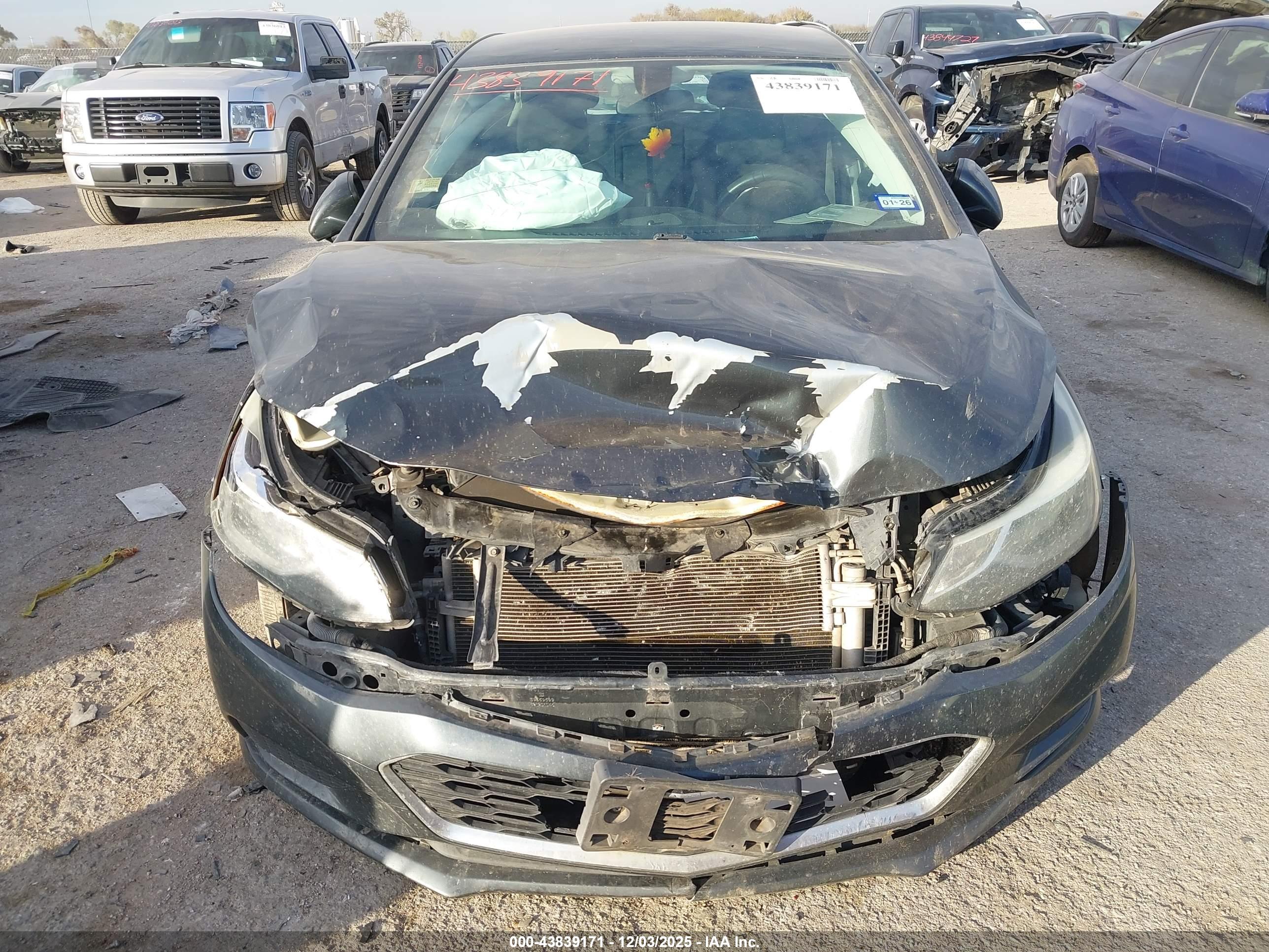 CHEVROLET CRUZE image 6