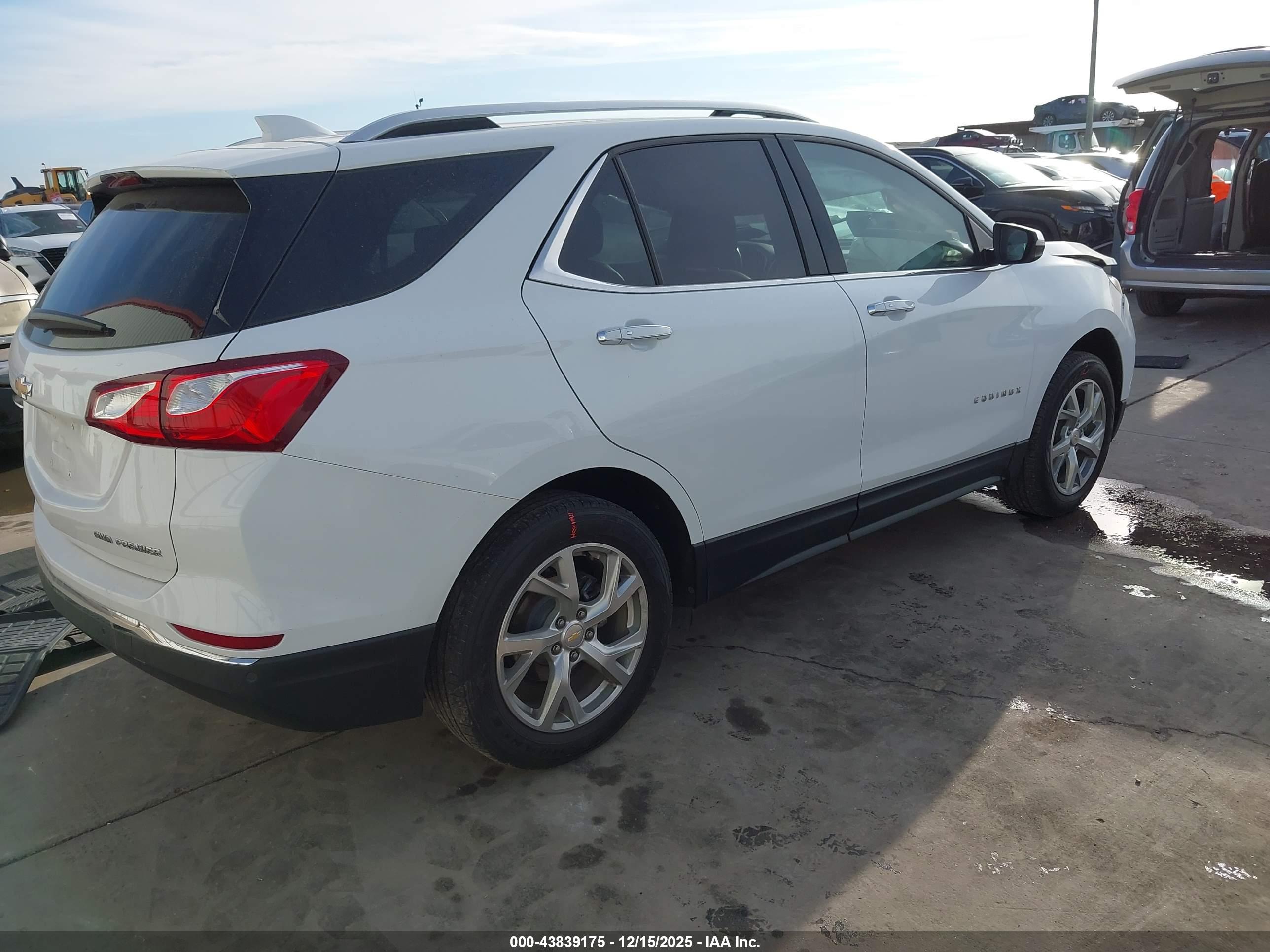 CHEVROLET EQUINOX image 4
