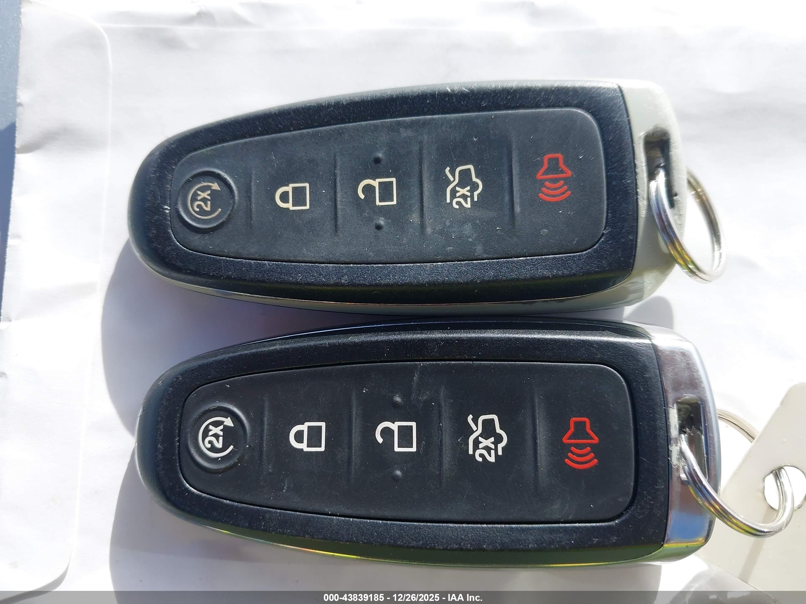 FORD C-MAX image 11