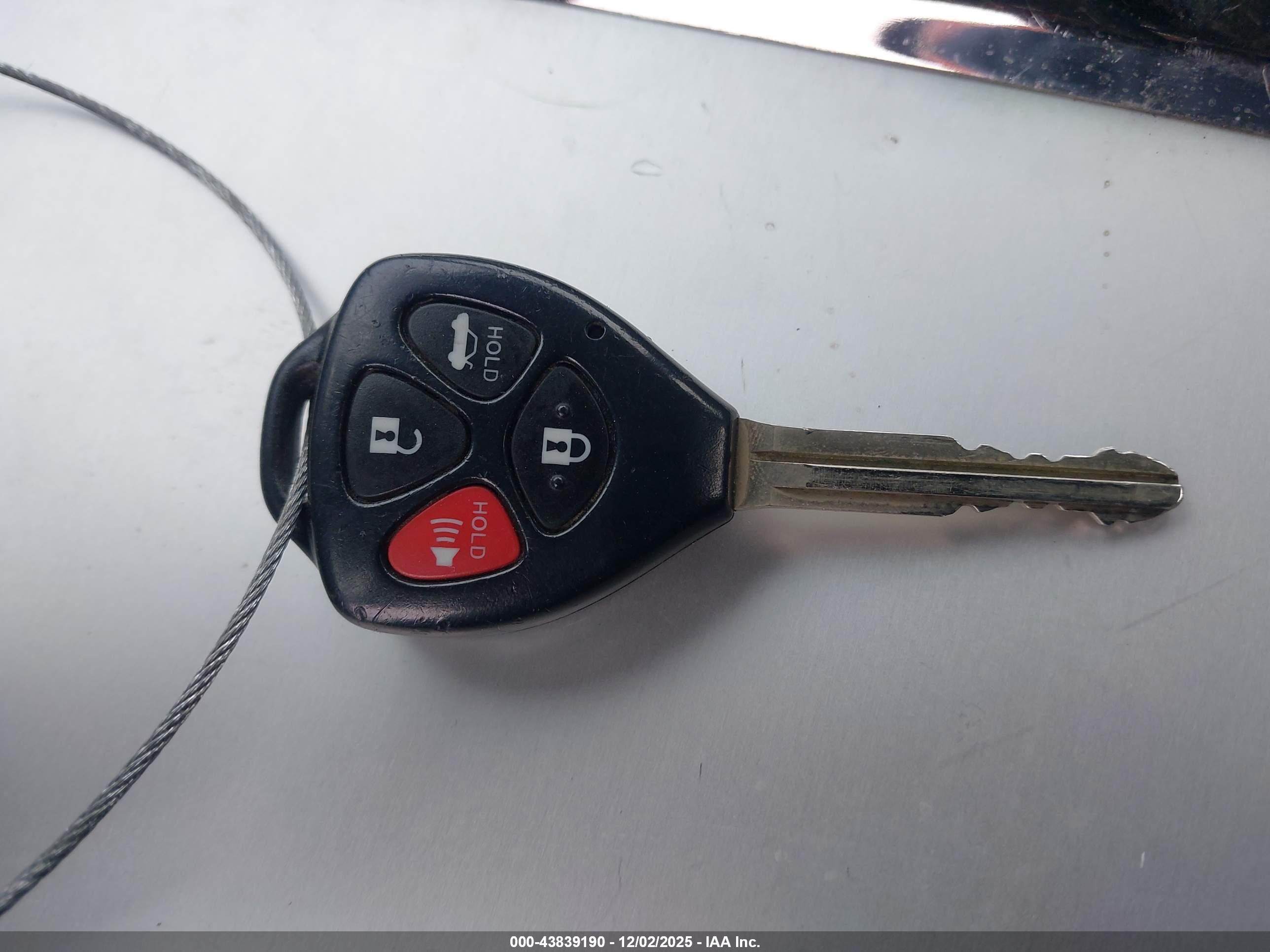TOYOTA COROLLA image 11